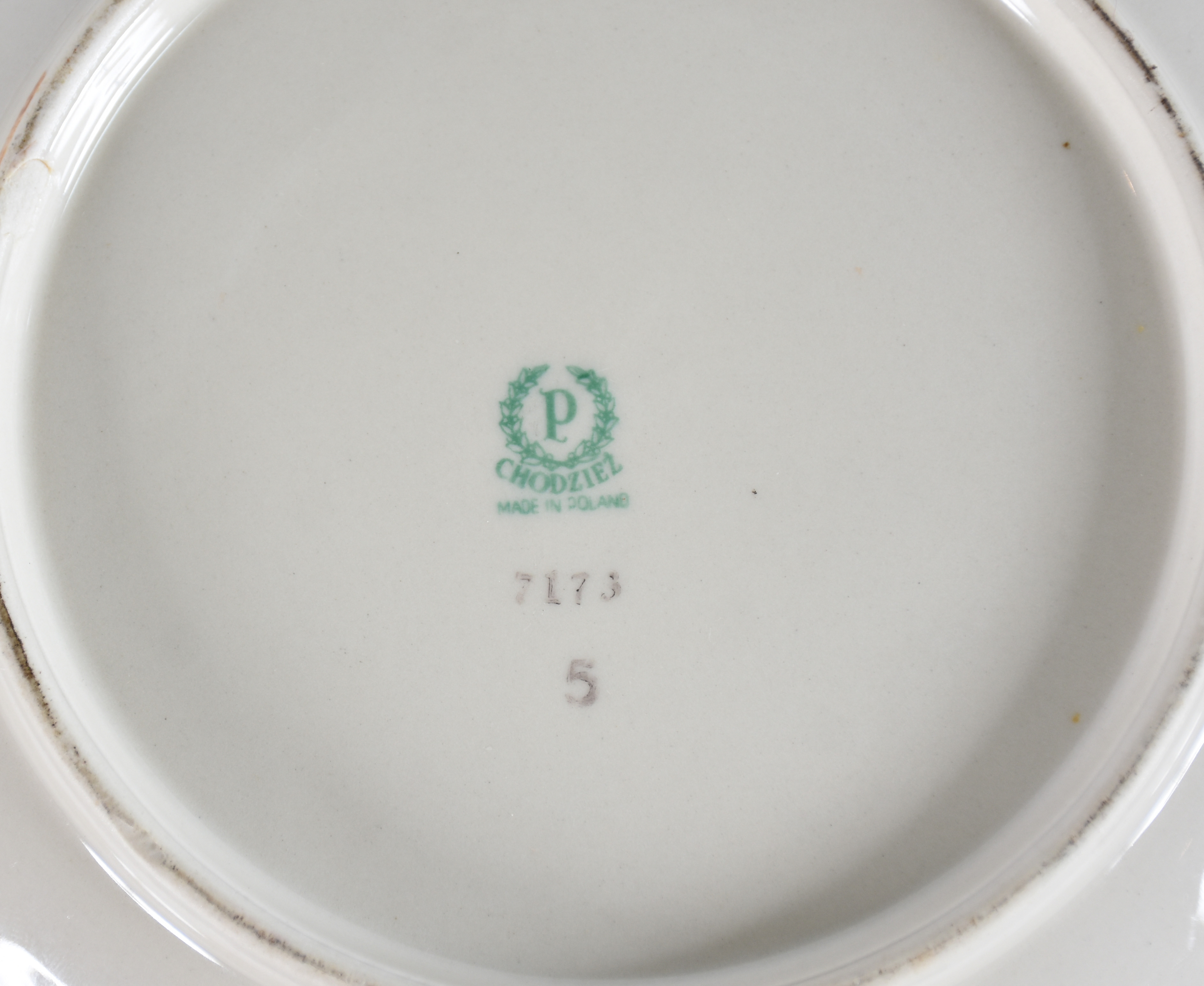 Aparelho de jantar de porcelana polonesa, composto de: 12 pratos... - foto 4 de 5