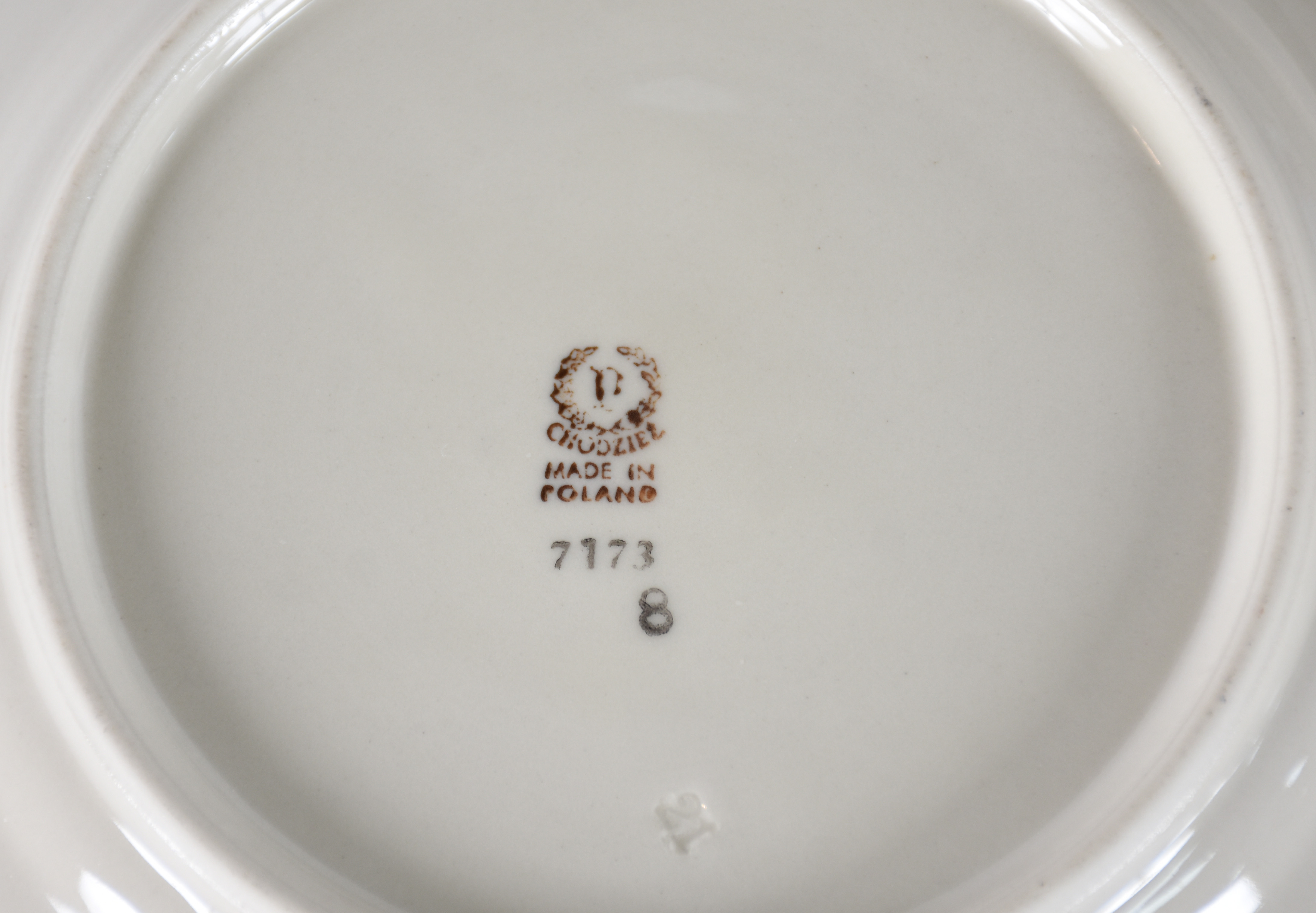 Aparelho de jantar de porcelana polonesa, composto de: 12 pratos... - foto 5 de 5