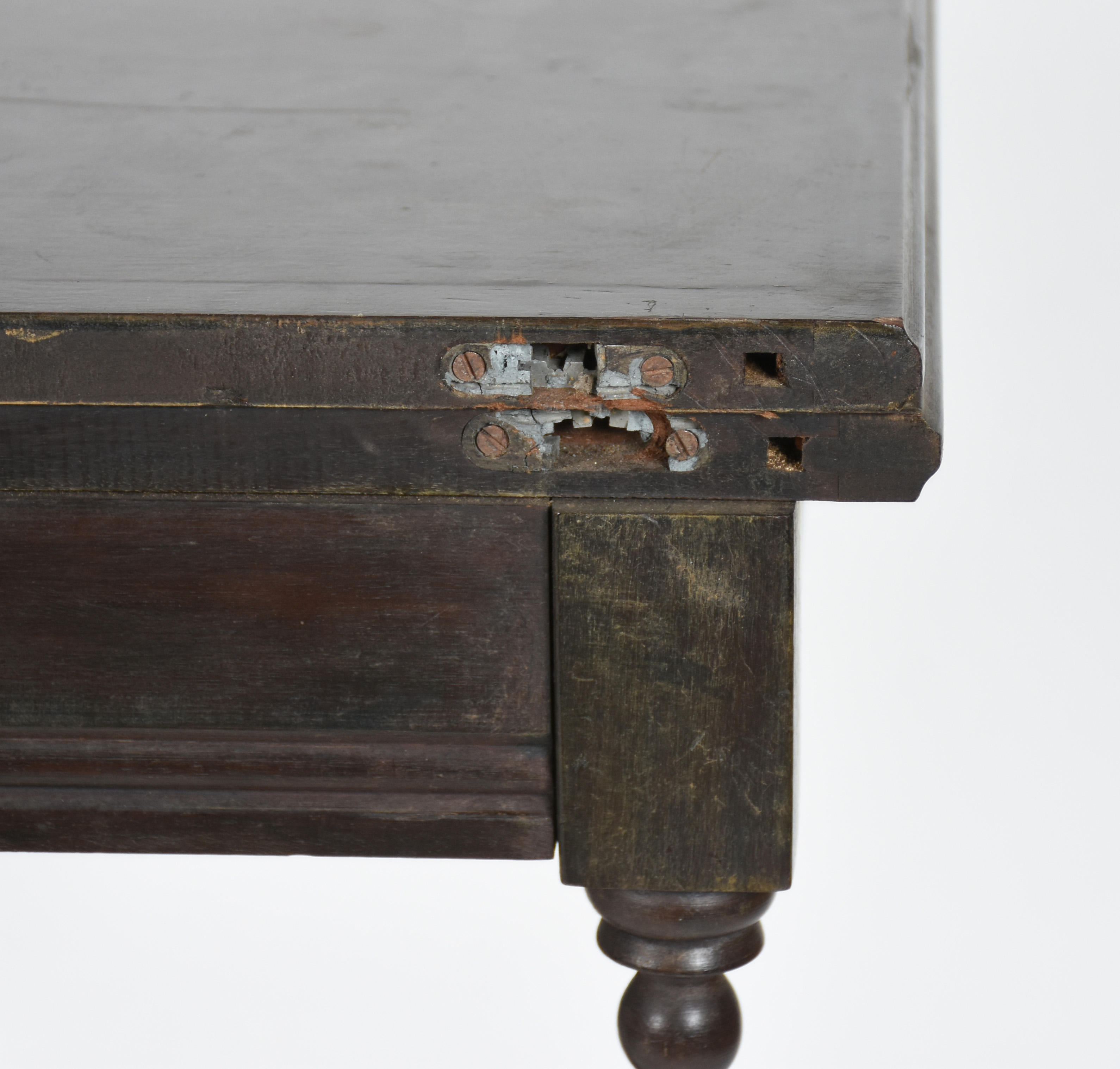 Mesa console de madeira nobre, tampo dobrável apoiado sobre duas... - foto 7 de 7