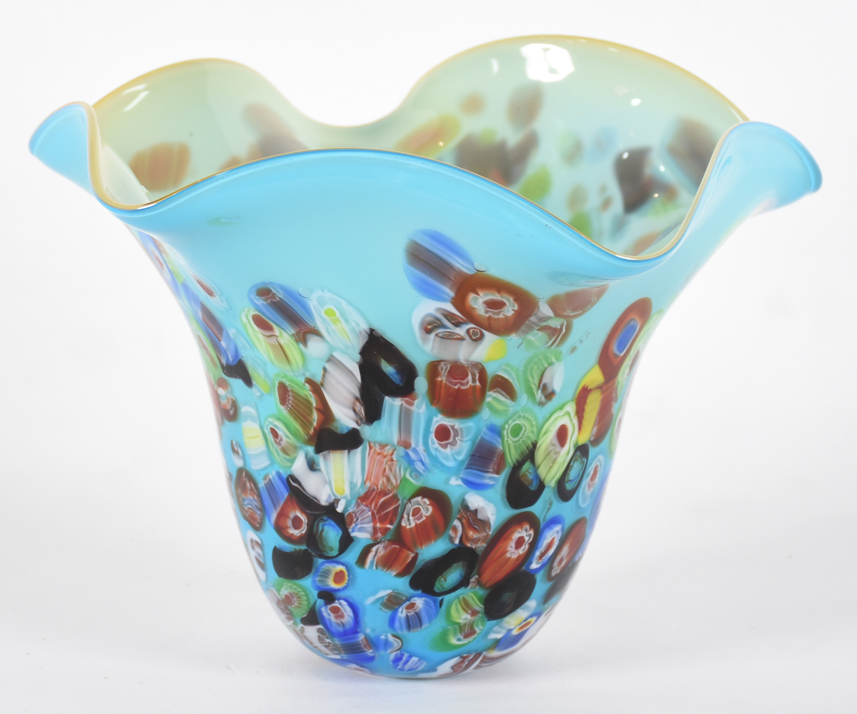Centro de mesa de murano com fundo azul e decoração Millifiori em... - foto 1 de 3