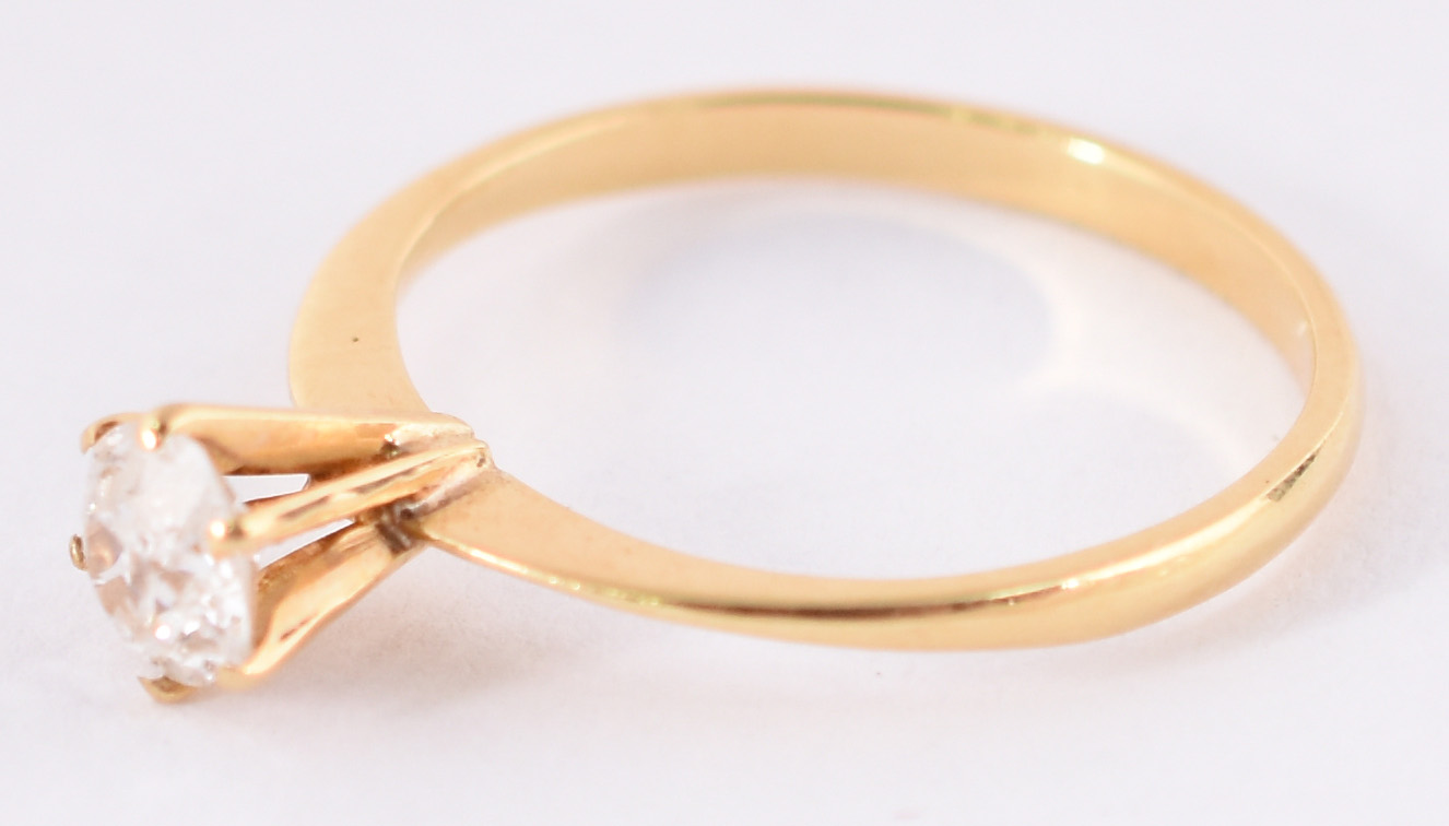 Solitário de ouro amarelo 750, 1 brilhante de 0,50 ct Brail P2, aro... - foto 2 de 3