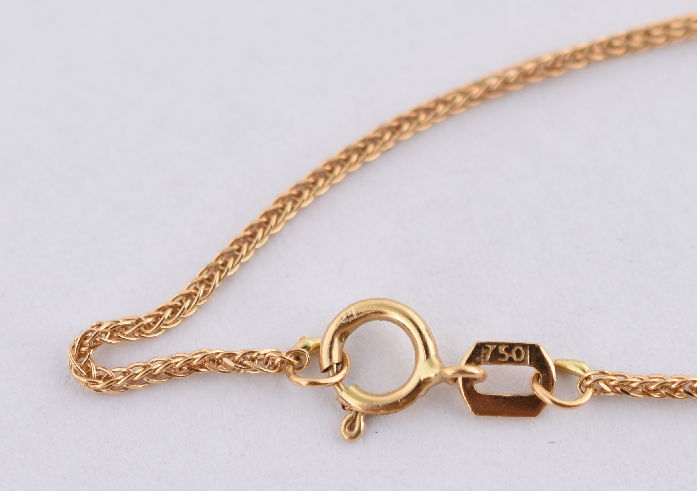 Gargantilha de ouro amarelo 750 e pingente no feitio de coração com... - foto 3 de 4