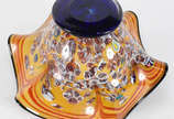 Centro de mesa de  murano com fundo amarelo e f... - Centro de mesa de  murano com fundo amarelo e flores "milifiori", parte interna na cor verde, borda feitio "babado".