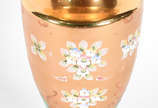 Vaso verde de cristal tcheco com rica decoração... - Vaso verde de cristal tcheco com rica decoração em dourado.
