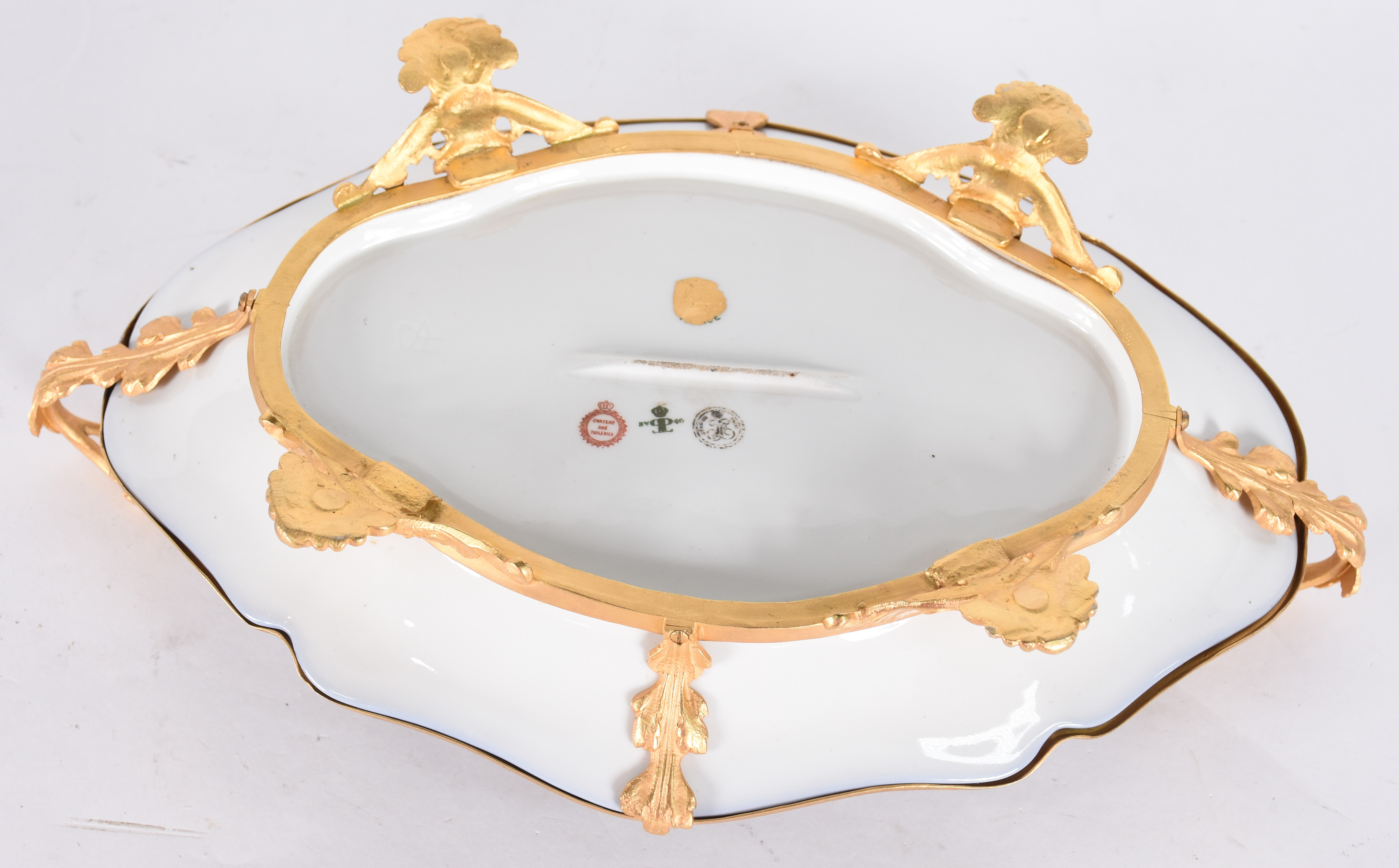 Centro de mesa de porcelana francesa azul cobalto e dourado, parte... - foto 5 de 5