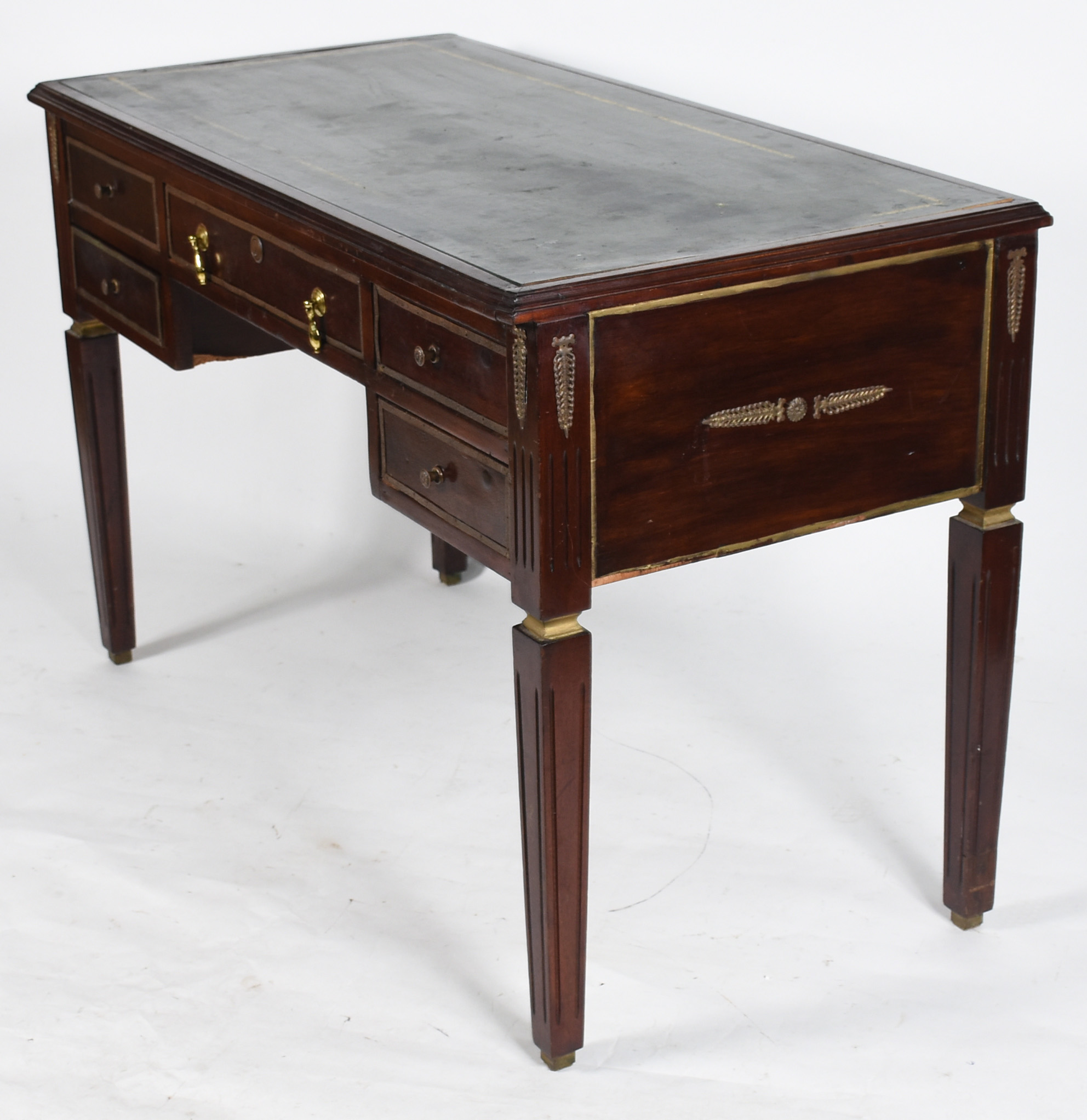 Mesa de escritório de madeira nobre, estilo ingles, cinco gavetas... - foto 2 de 6