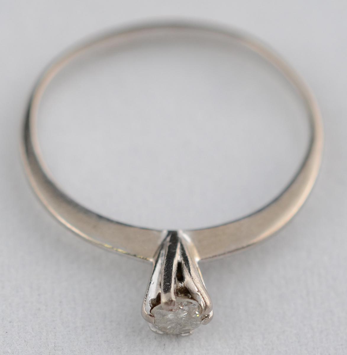 Anel de ouro 18 k solitário com 0,20 ct de brilhantes, cravação tipo... - foto 2 de 2
