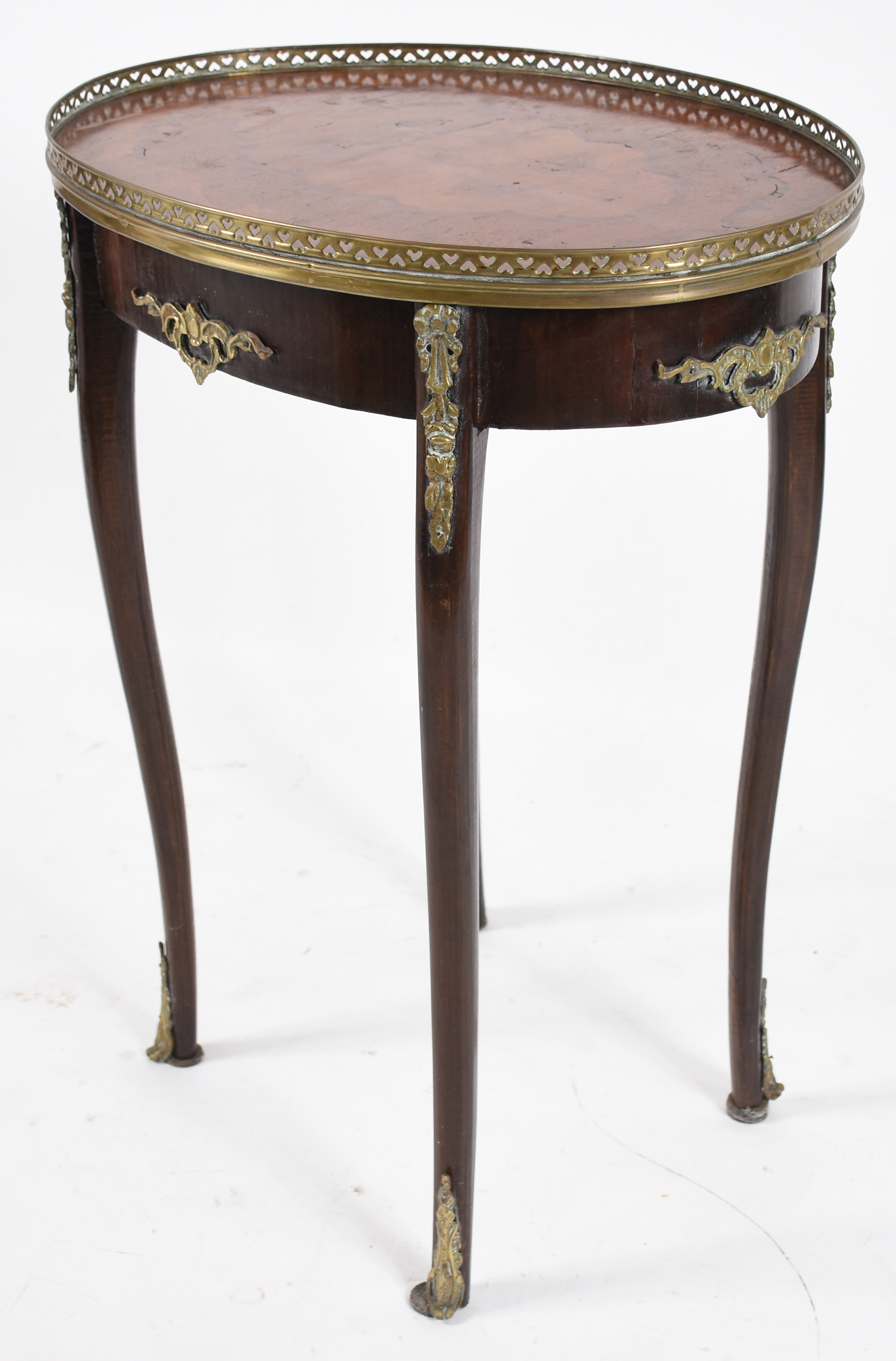 Mesa oval de madeira nobre estilo frances, aplicações em metal... - foto 2 de 3