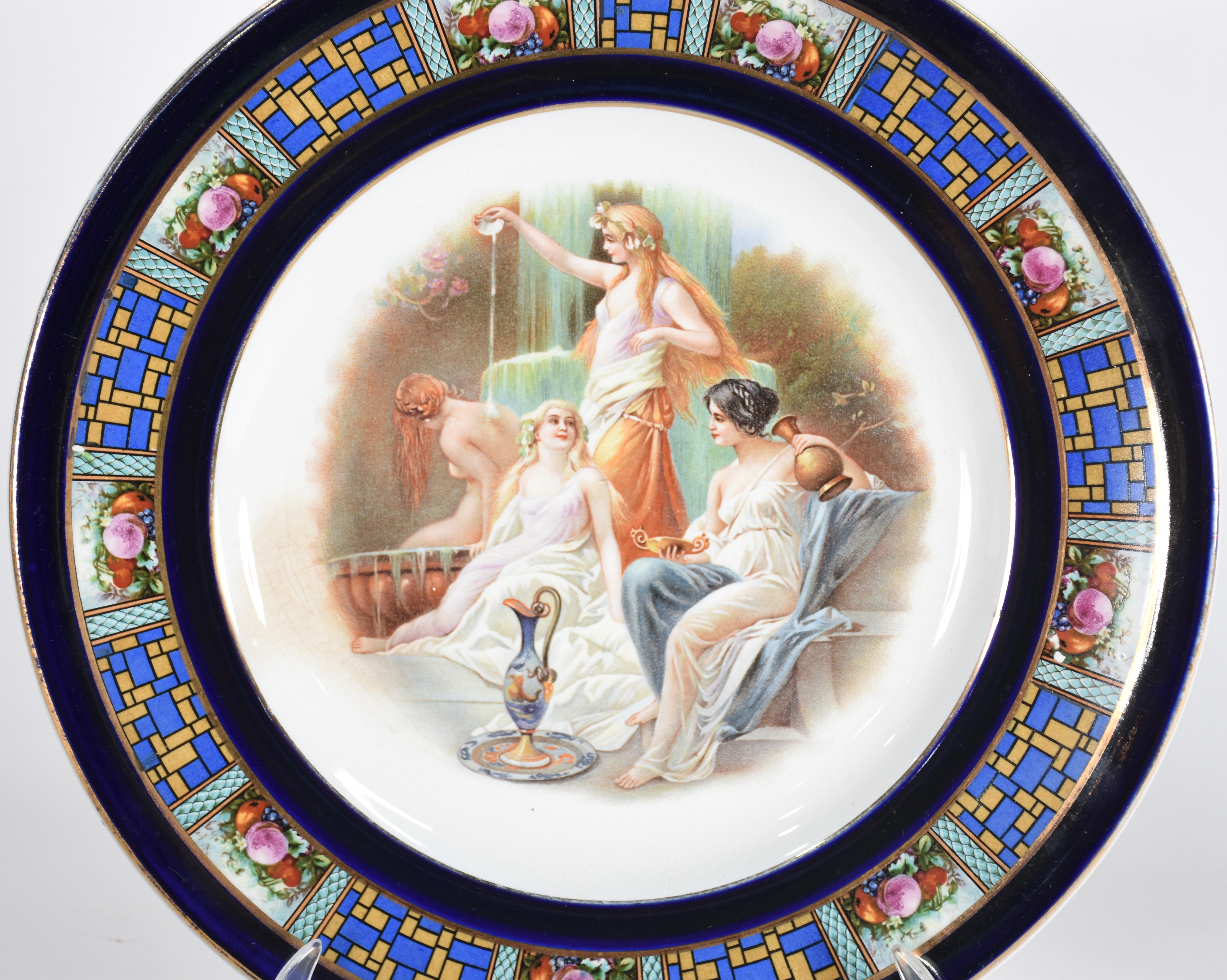 Dois pratos decorativos de porcelana, sendo um da Bavaria e outro... - foto 6 de 6