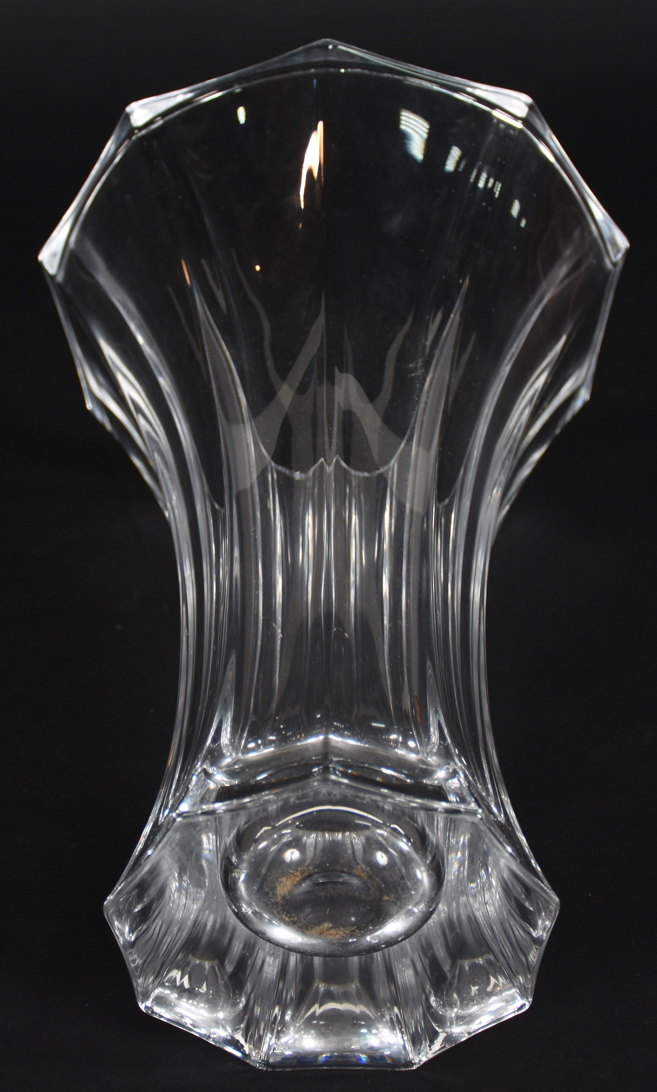 Vaso de cristal tcheco facetado. - foto 3 de 3