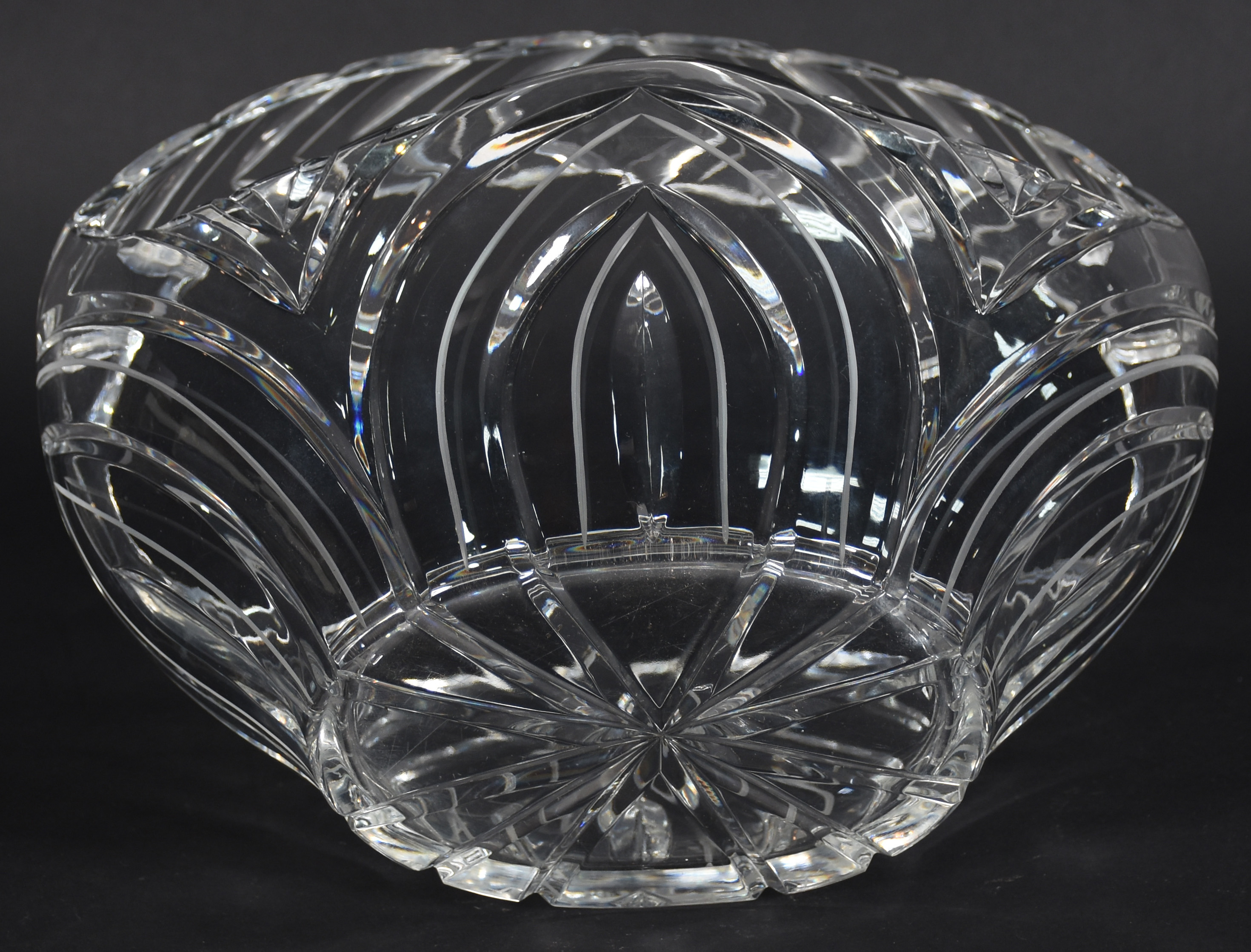 Cesta/floreira de cristal tcheco lapidado. - foto 3 de 4