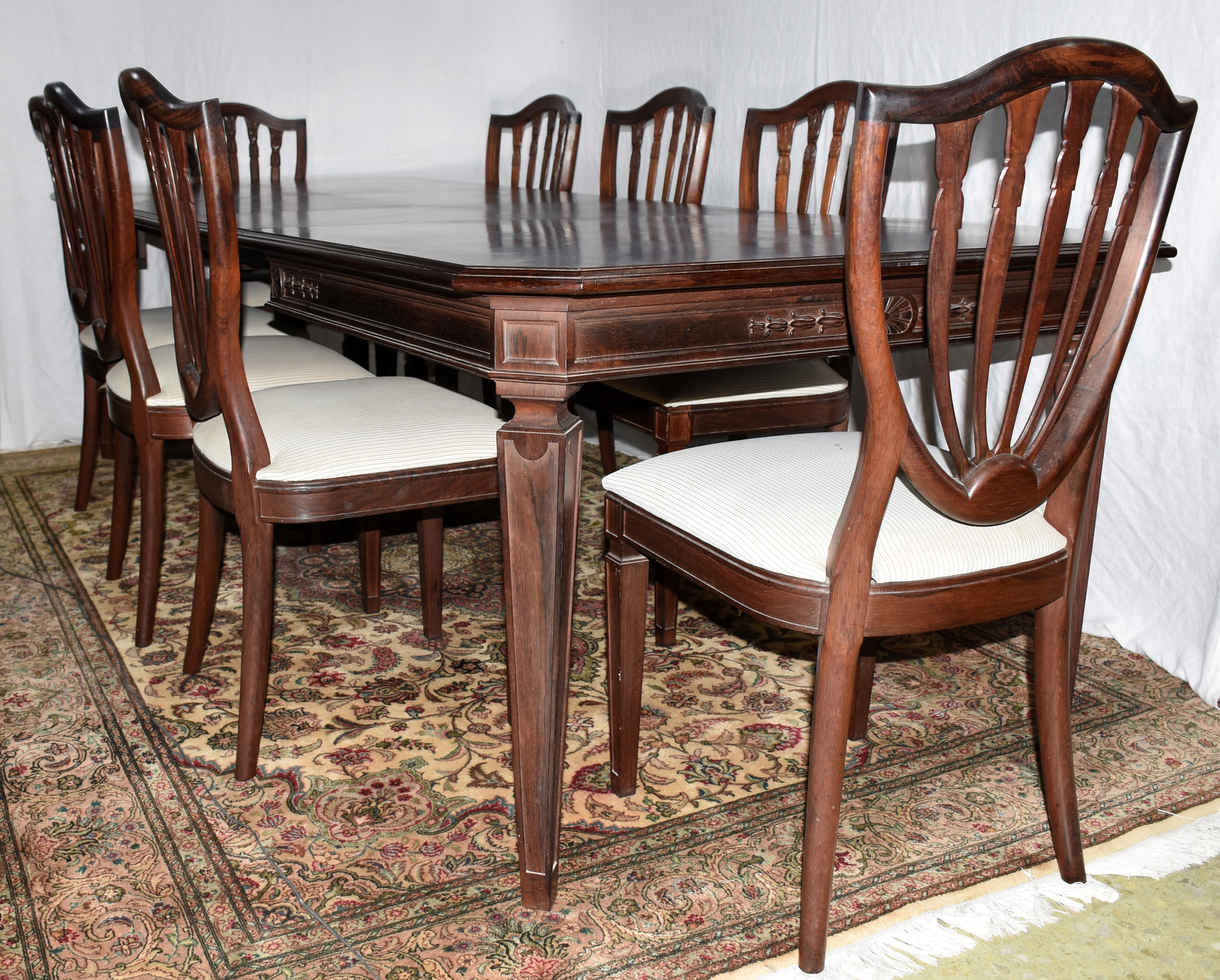 Mesa de jantar de jacarandá, 2 tábuas extensoras 50cm cada... - foto 5 de 9