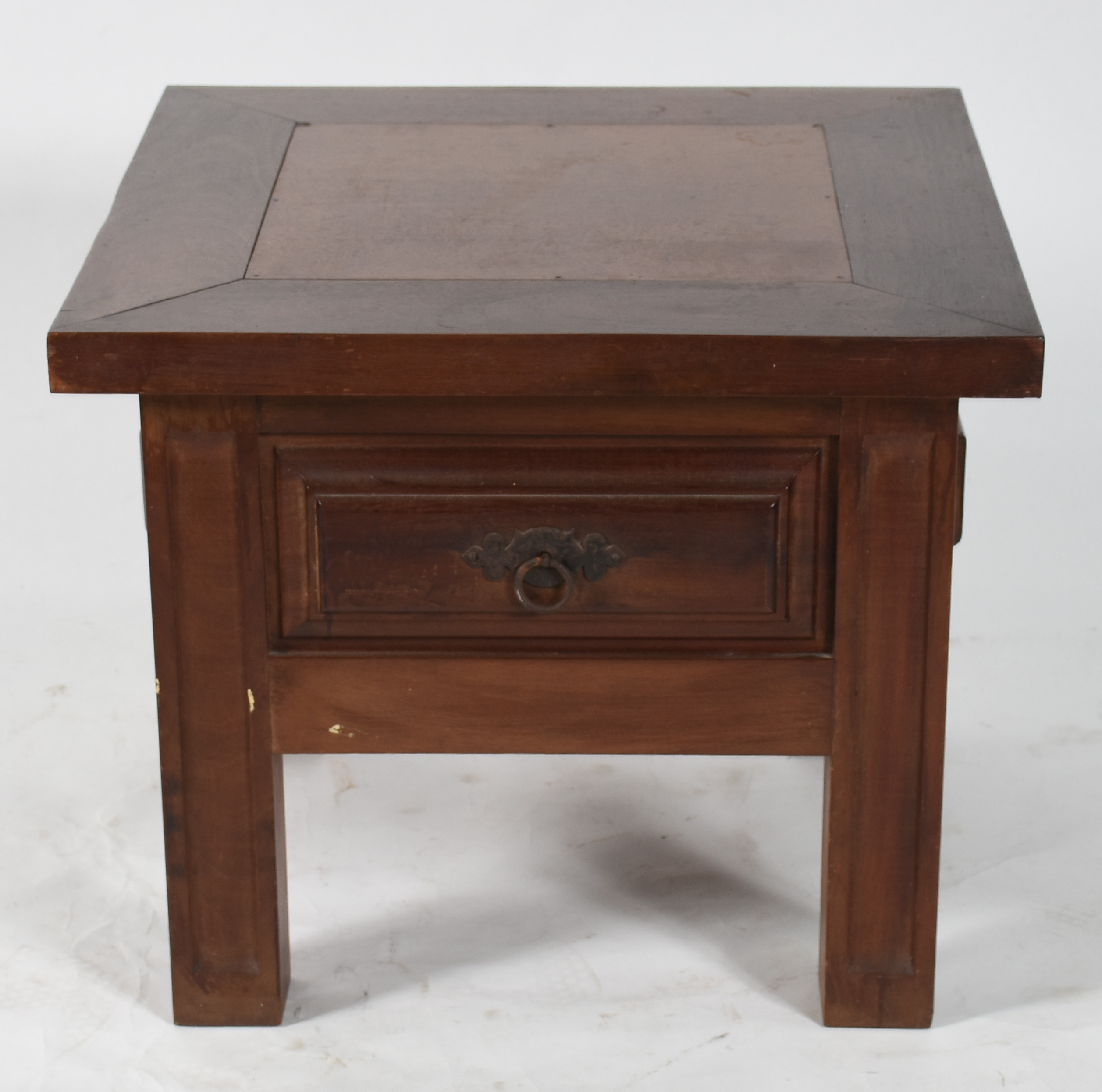 Mesa auxiliar de madeira nobre estilo colonial brasileiro, com 4... - foto 2 de 6