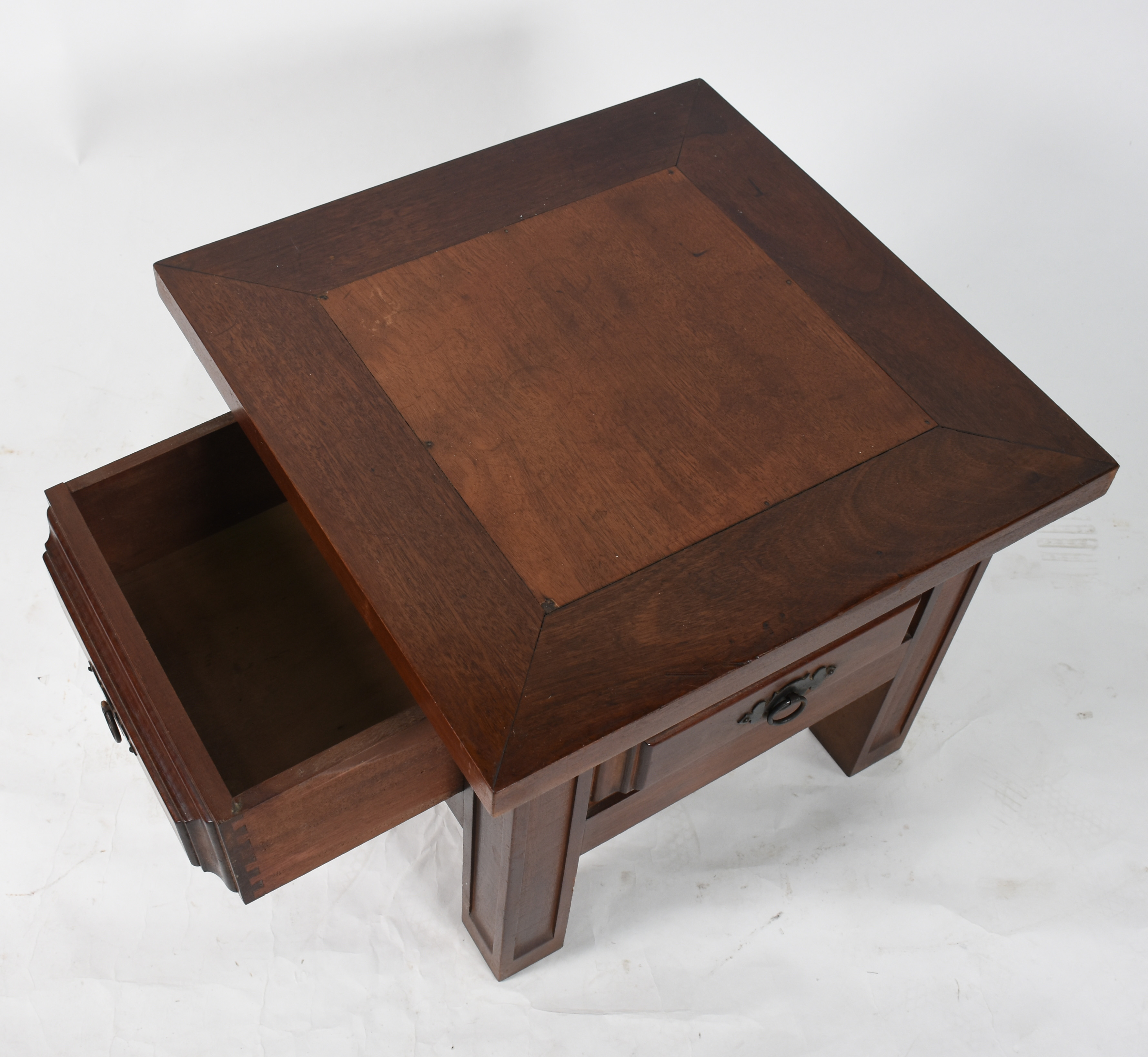 Mesa auxiliar de madeira nobre estilo colonial brasileiro, com 4... - foto 5 de 6