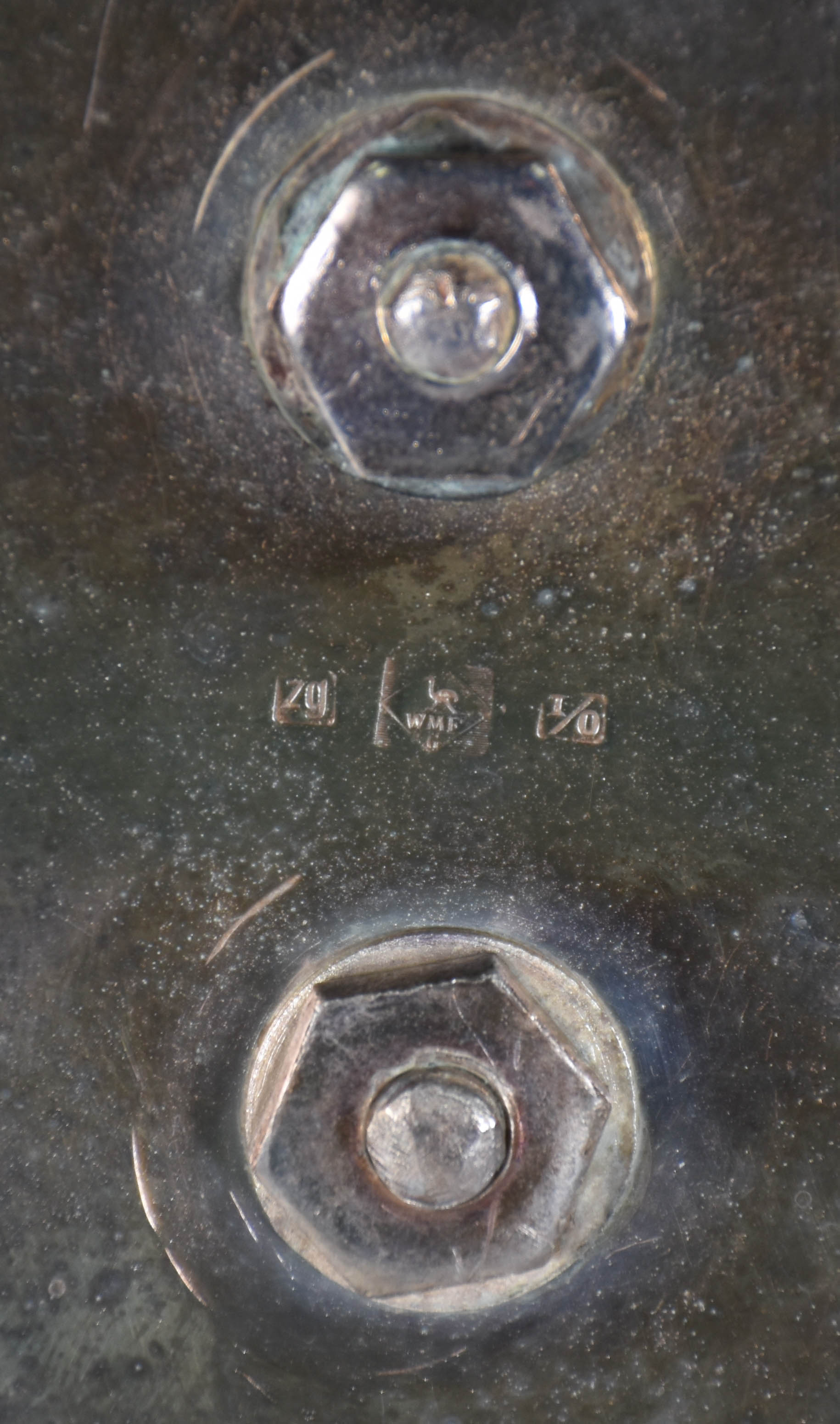 Tinteiro de metal prateado com 2 frascos de cristal e sineta... - foto 6 de 6