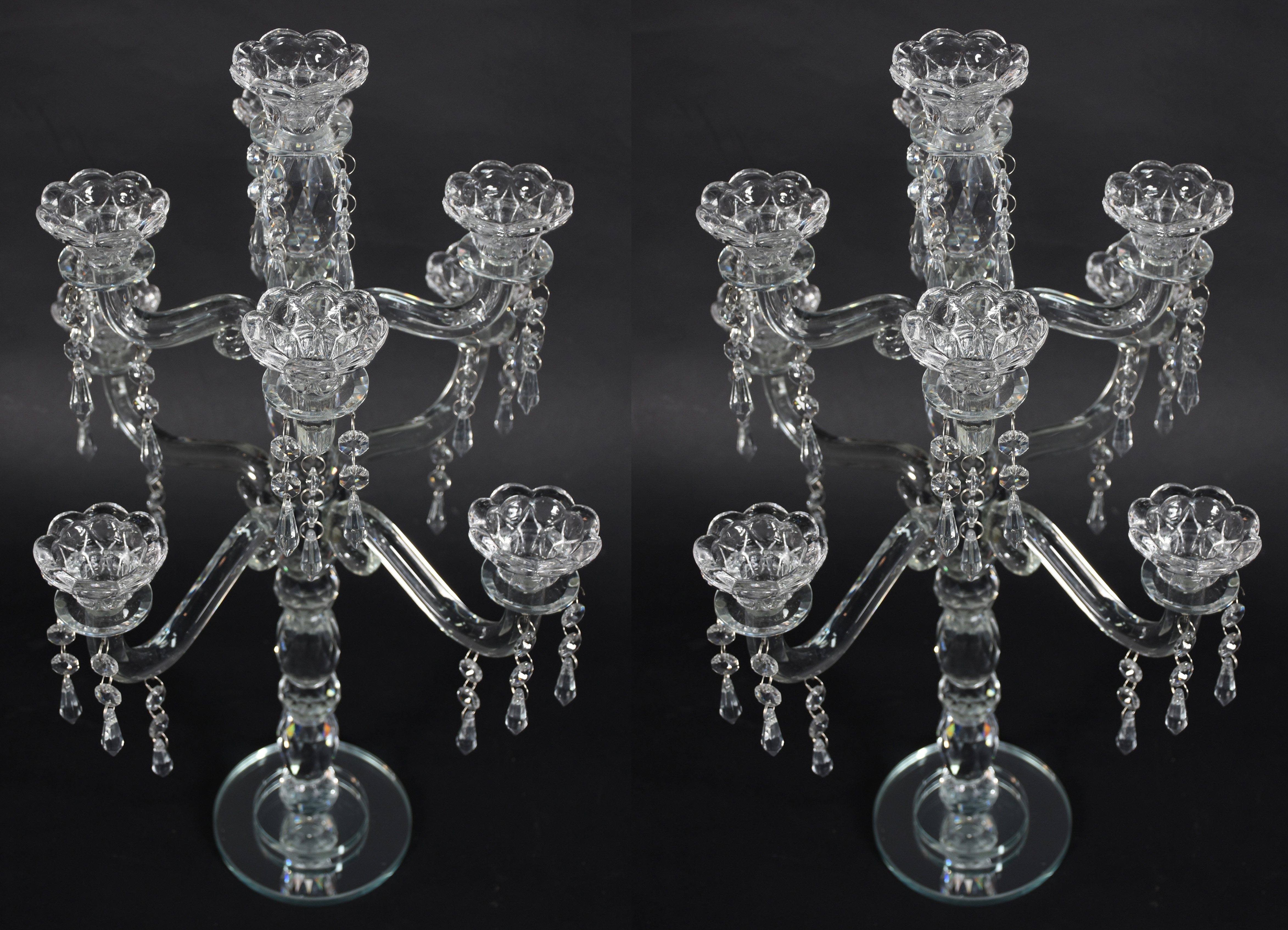 Par de candelabros para 9 velas cada de cristal com base espelhada. - foto 1 de 4