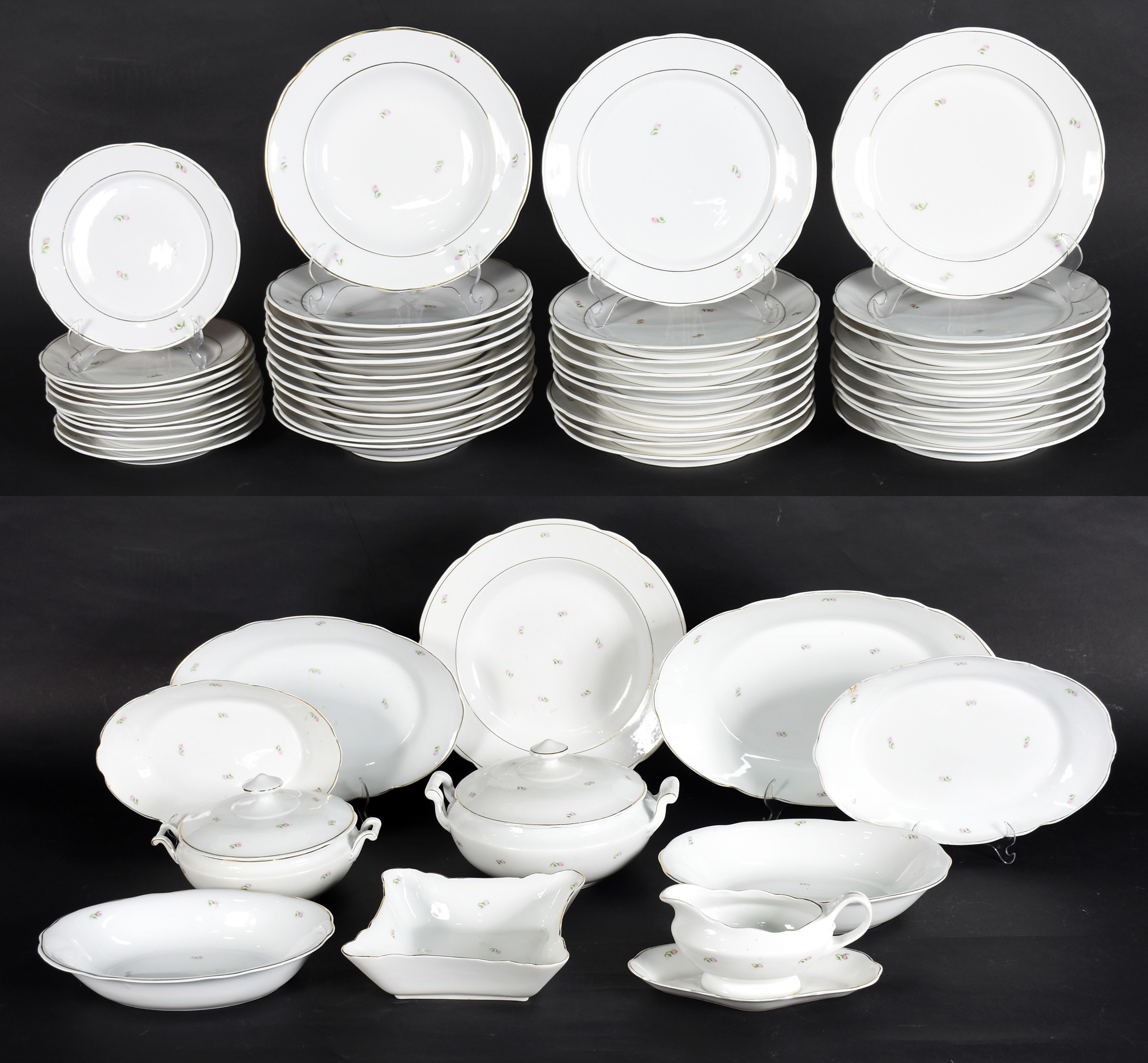 Aparelho de jantar de porcelana nacional REAL, composto por 20 pratos... - foto 1 de 6