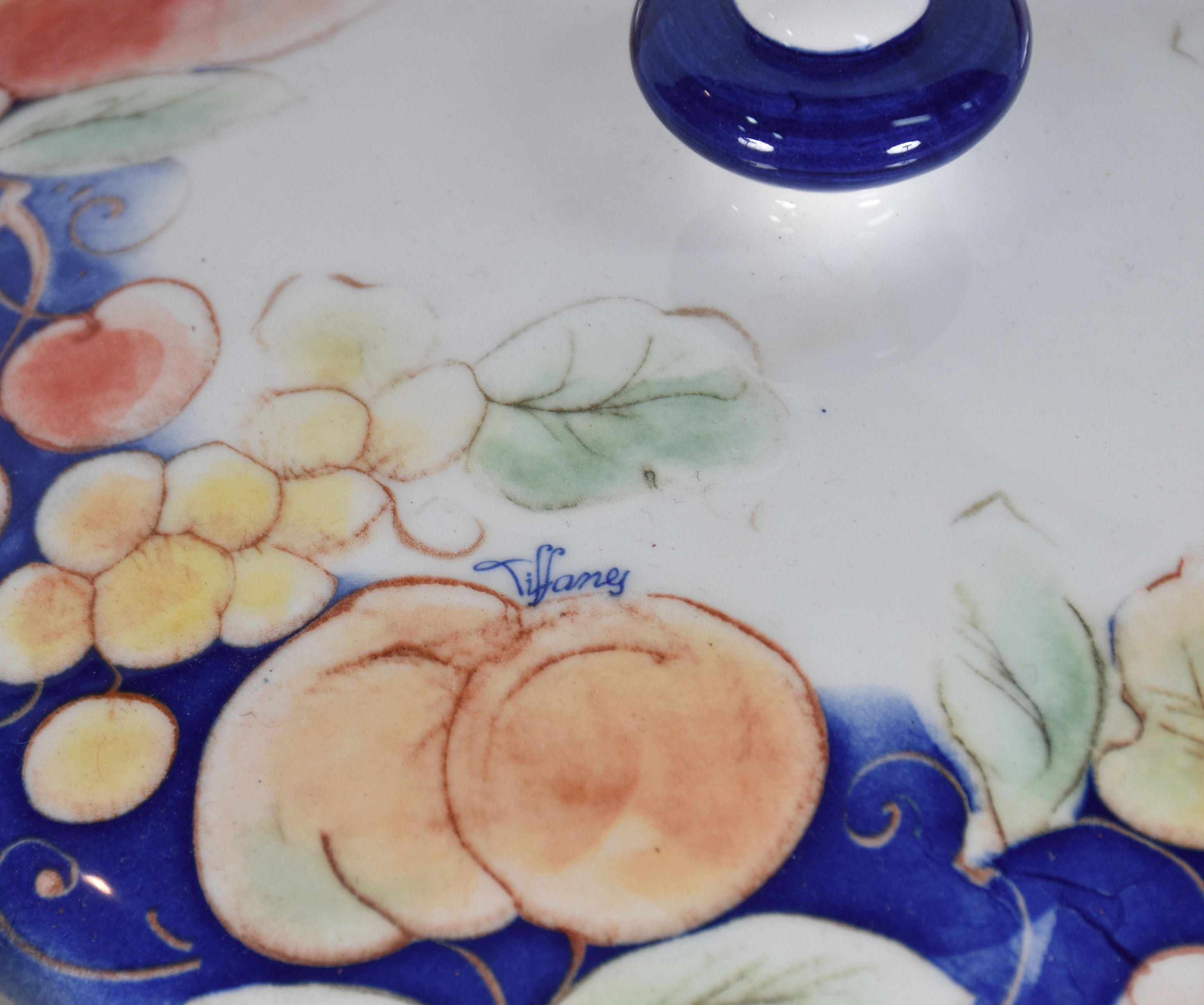 Jogo de jantar de porcelana italiana, composto por 12 pratos rasos... - foto 5 de 6