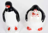 Dois pinguins de porcelana. - Dois pinguins de porcelana.