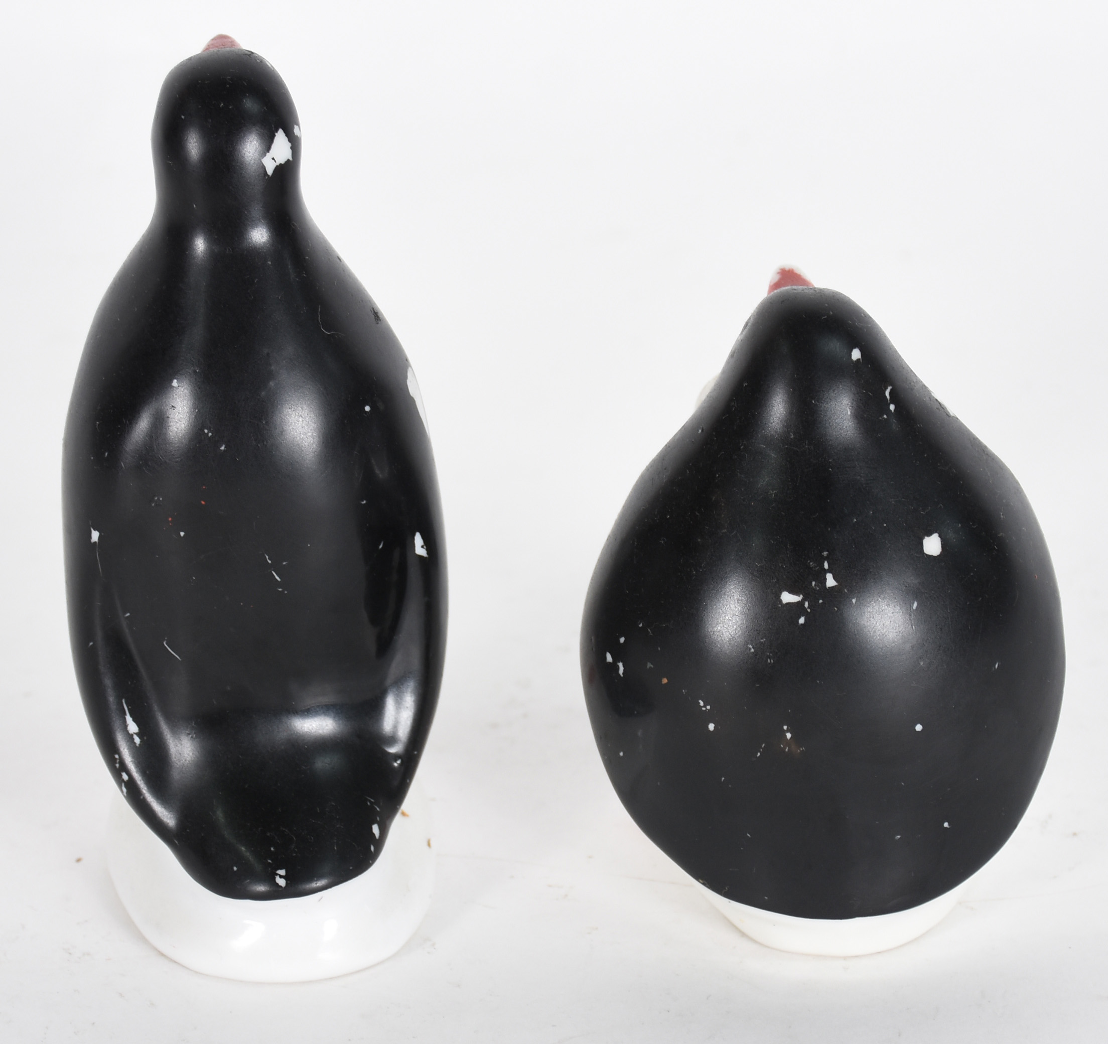 Dois pinguins de porcelana. - foto 4 de 5
