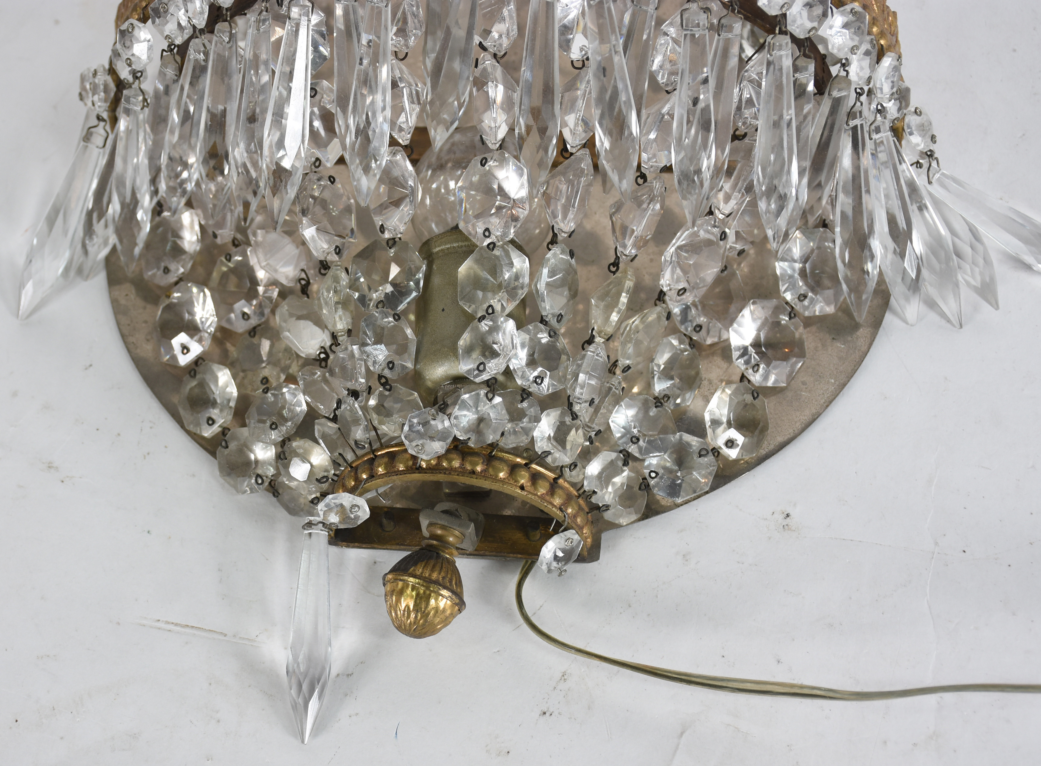 Par de apliques de parede com bases de metal e contas de cristal... - foto 2 de 2