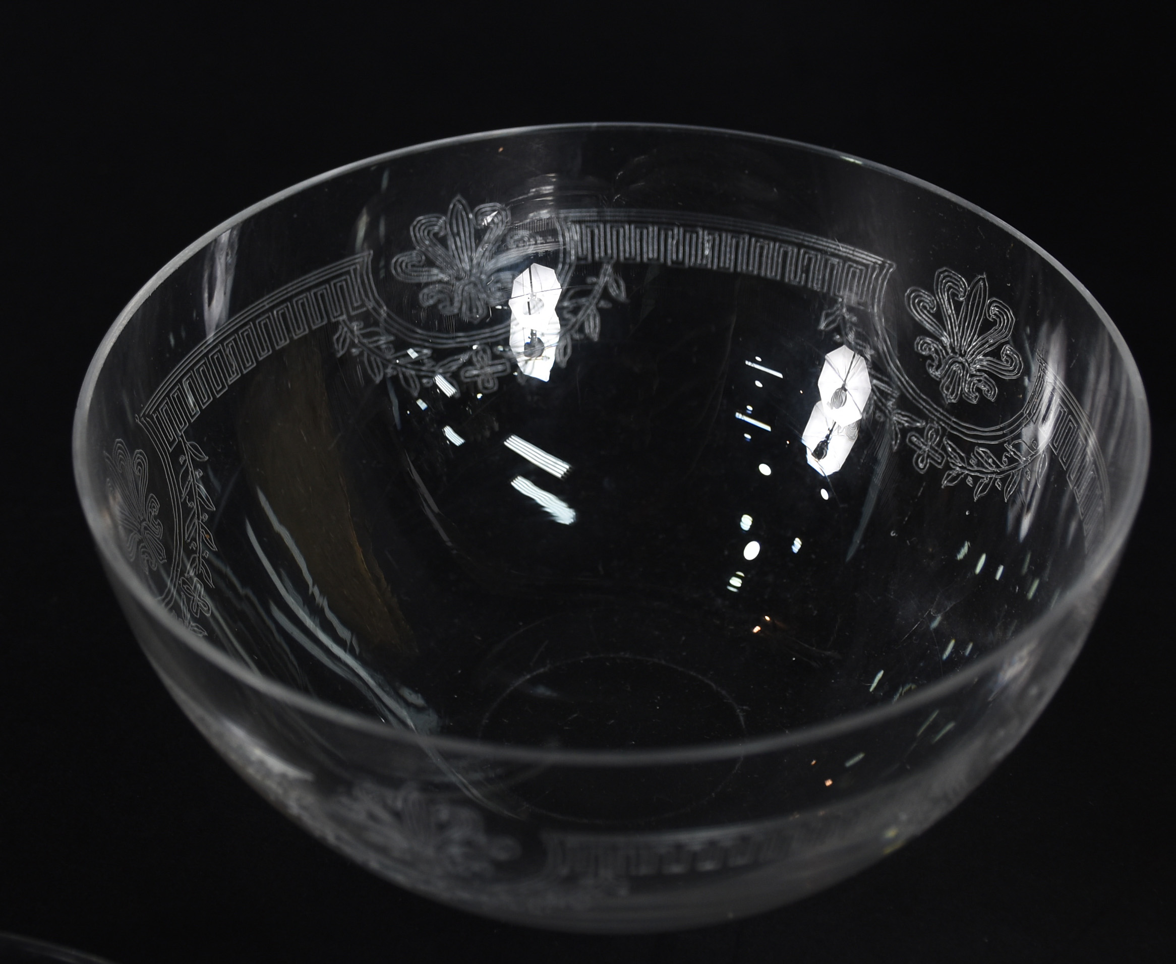 Diversas peças, sendo: Três bowls com 4 pratinhos de cristal Saint... - foto 3 de 5