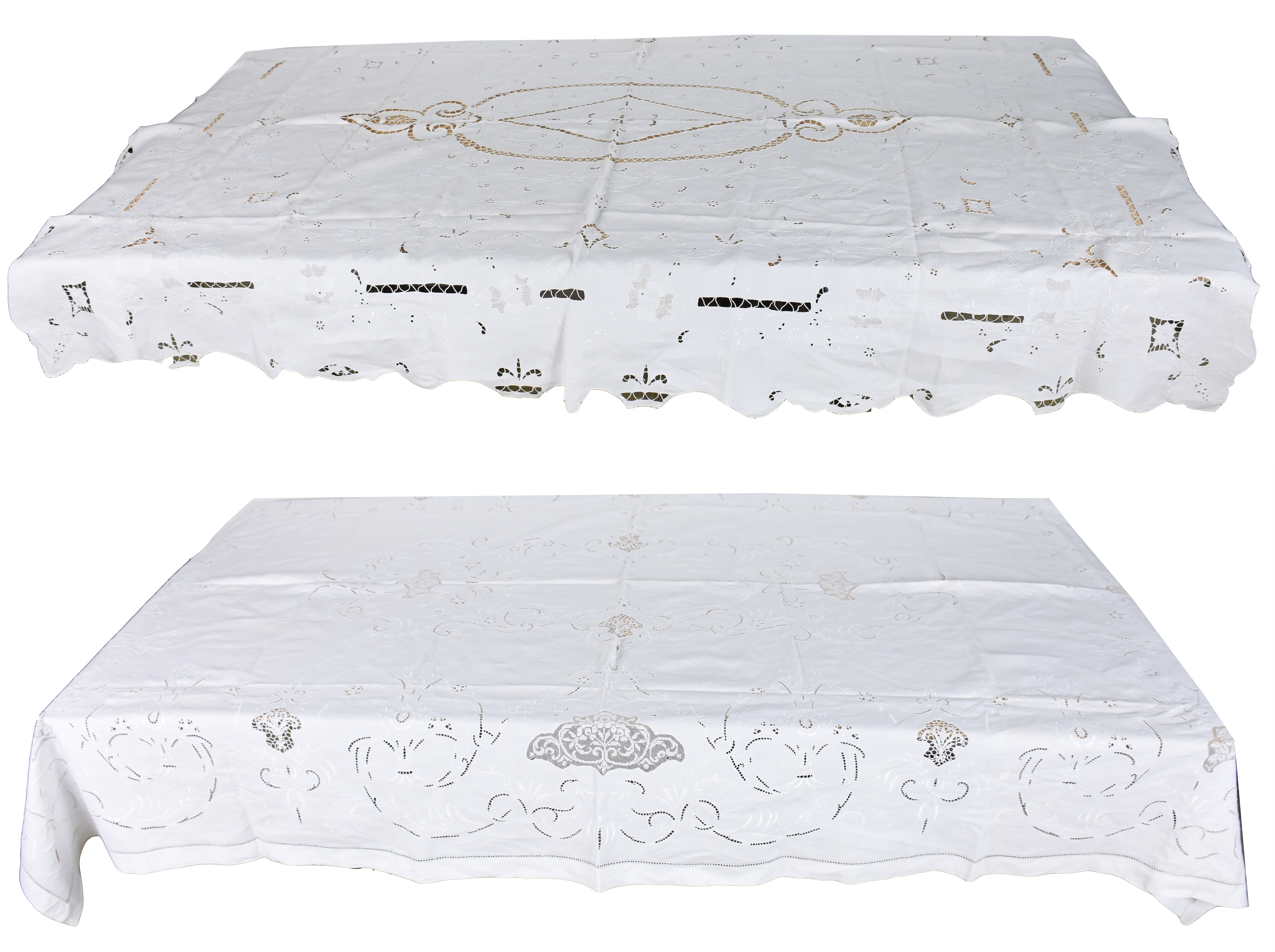 Duas toalhas de mesa de linho branco bordado (com manchas do tempo) - foto 1 de 3