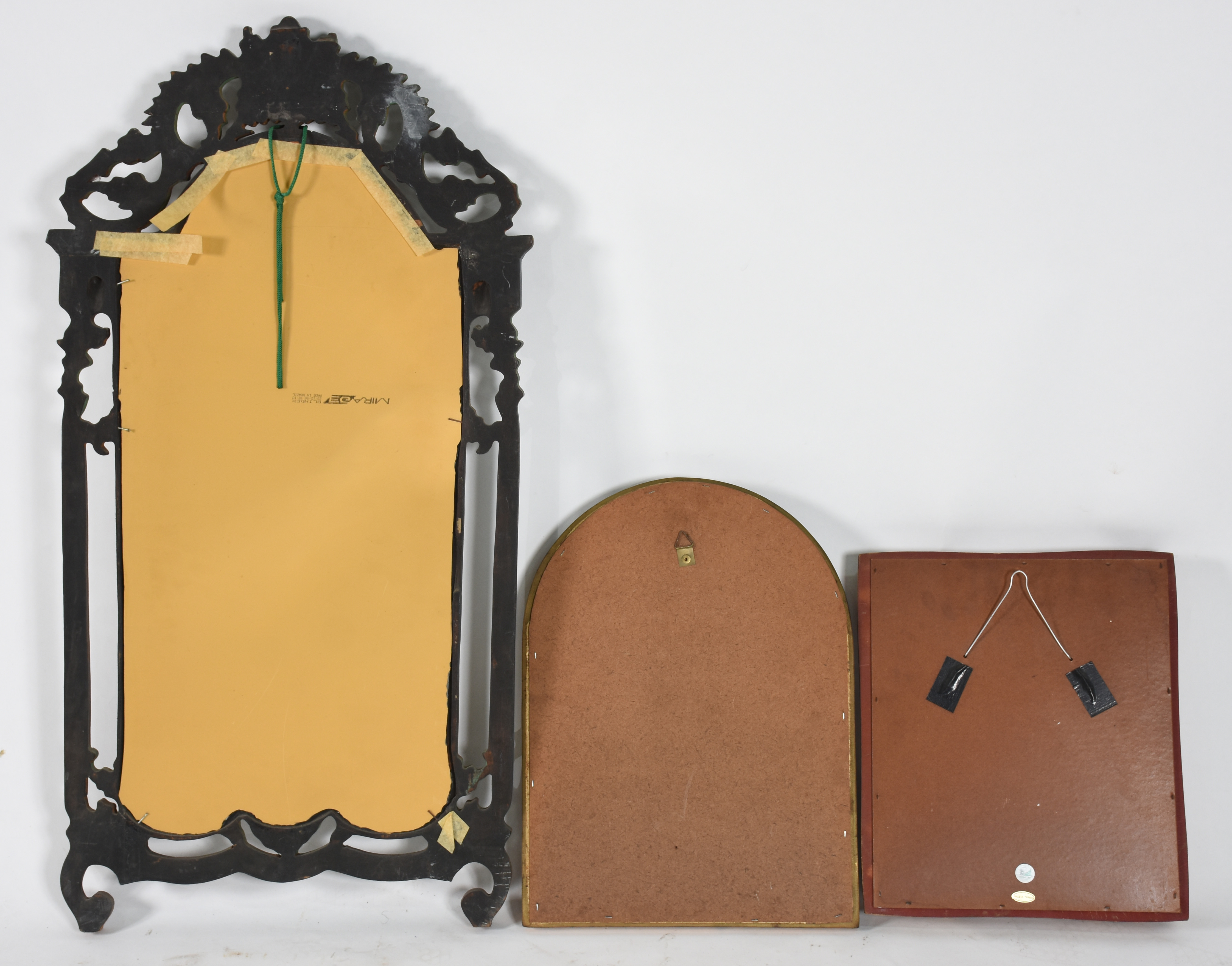 Três espelhos decorativos, diversos modelos (o maior está com... - foto 2 de 2