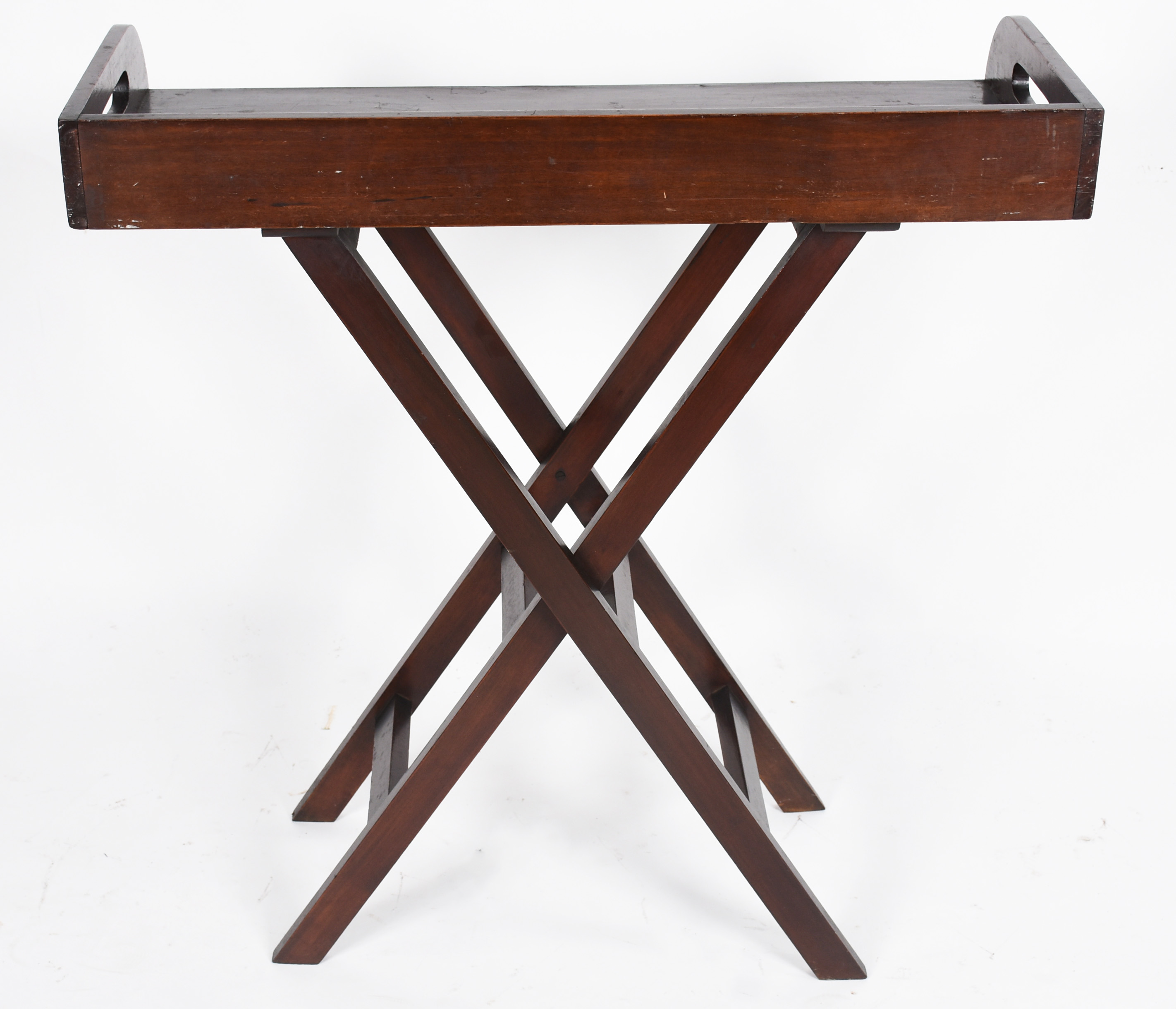 Mesa/bar de madeira, apoio em forma de cavalete. - foto 4 de 4