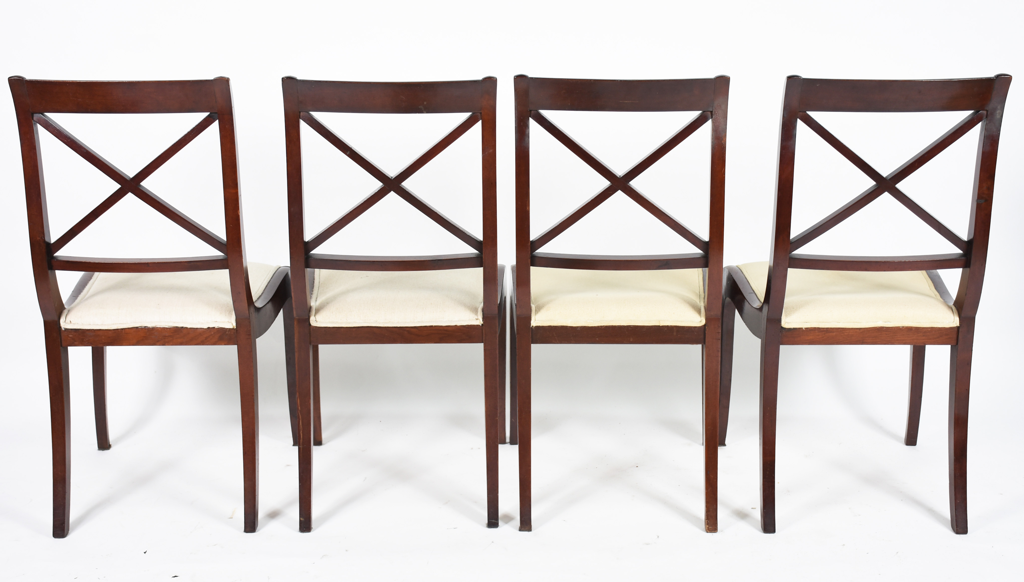 Quatro cadeiras de madeira nobre, estilo ingles, para sala de jantar. - foto 4 de 5