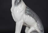 Grande estatueta de  porcelana italiana policro... - Grande estatueta de  porcelana italiana policromada representando Cachorro. Altura 86 cm.