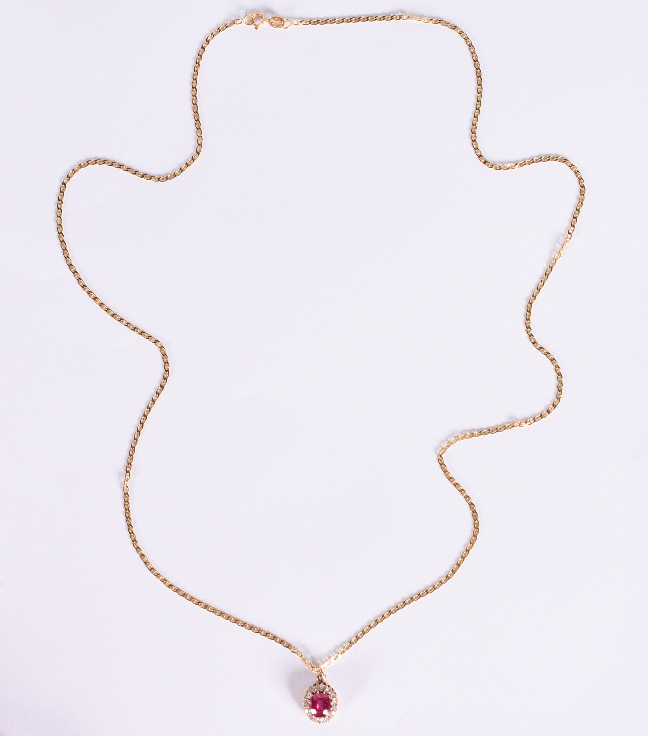 Gargantilha de ouro amarelo 18 k com pingente tendo 12 brilhantes e... - foto 3 de 5