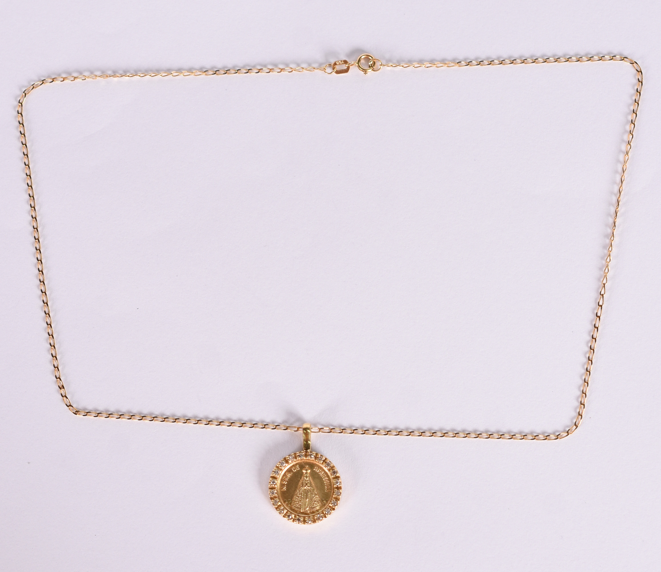 Gargantilha de ouro amarelo 18 k com 20 brilhantes. (Por motivo de... - foto 2 de 4