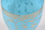 Vaso de opalina francesa na cor turquesa com de... - Vaso de opalina francesa na cor turquesa com detalhes dourados.