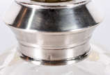 Garrafa de cristal europeu facetado, gargalo de... - Garrafa de cristal europeu facetado, gargalo de prata contraste 800 mls.Com mofo.