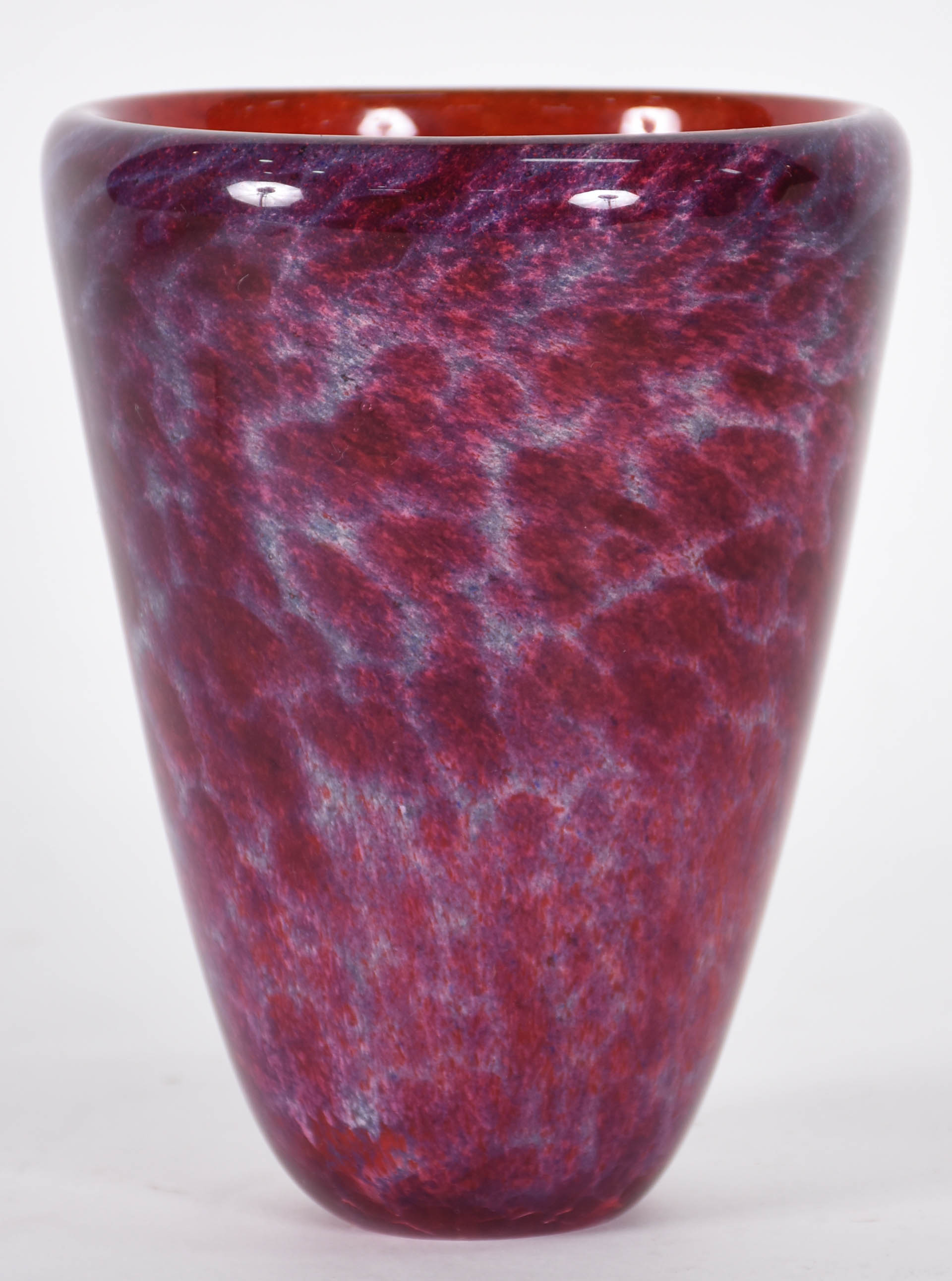 Vaso de murano decorativo com mesclas em lilás, interior na cor... - foto 1 de 3