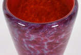 Vaso de murano decorativo com mesclas em lilás,... - Vaso de murano decorativo com mesclas em lilás, interior na cor vermelha.
