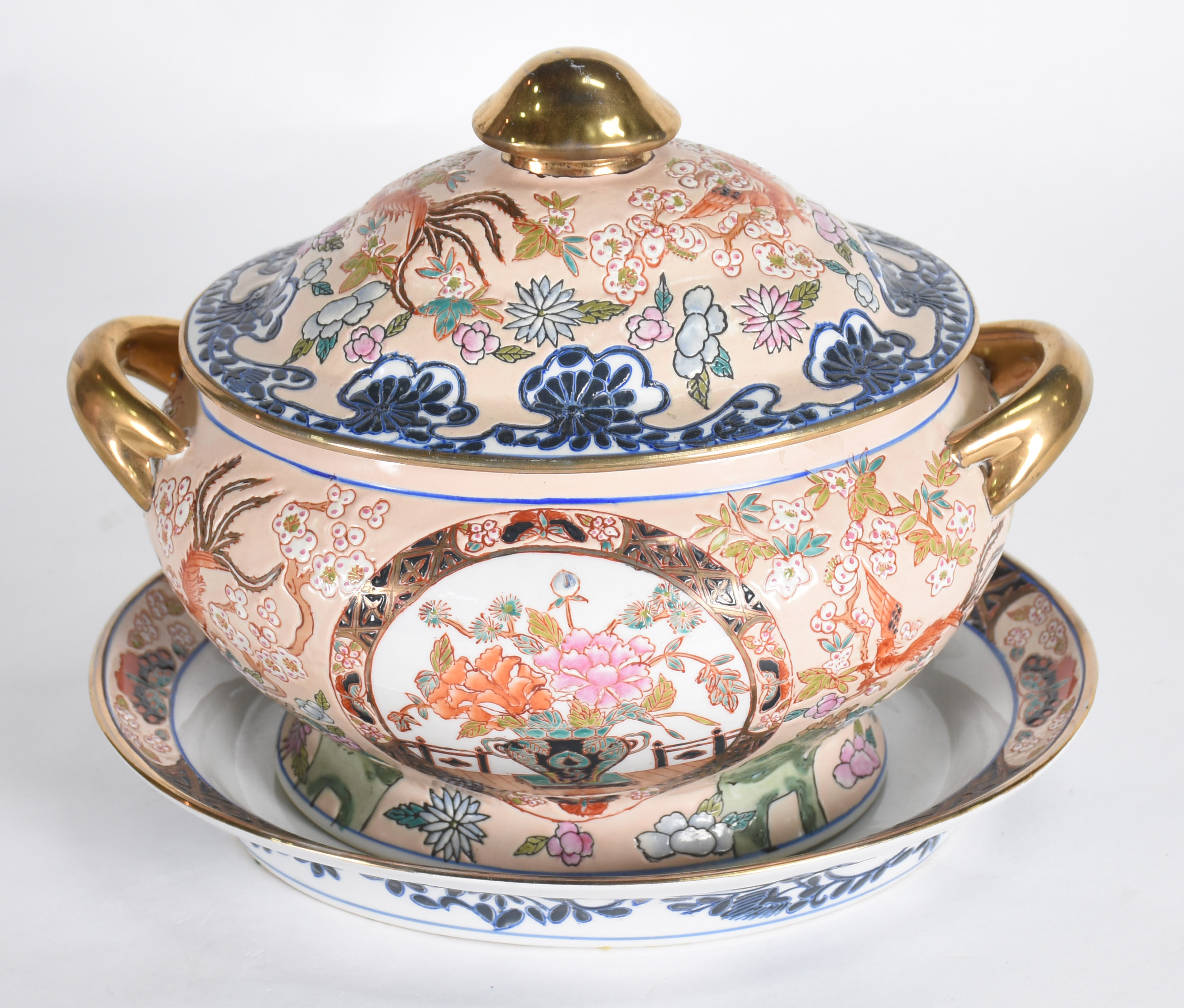 Sopeira com presentoir de porcelana oriental policromada. - foto 2 de 5