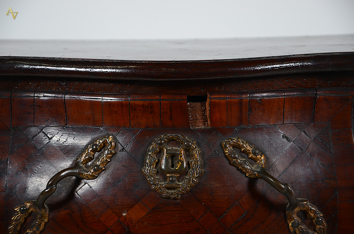 Mini comoda francesa (porta jóias) de madeira com uma gaveta. Medidas... - foto 4 de 4