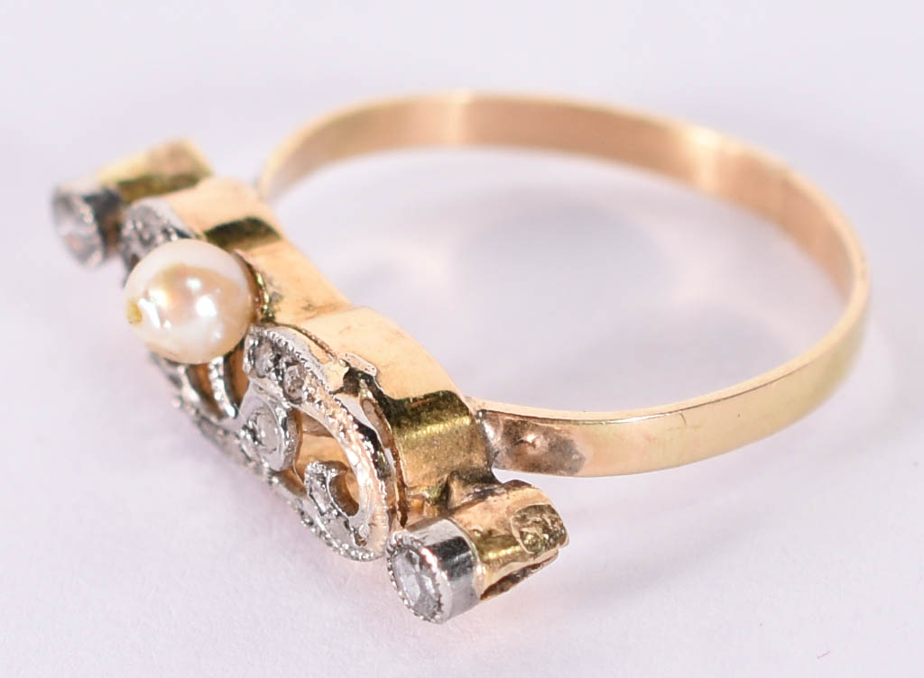 Anel de ouro 18 k com brilhantes e 1 pérola. Aro 16. (Por segurança... - foto 2 de 3