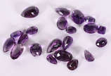 Vinte pedras de ametistas. (Por segurança as jó... - Vinte pedras de ametistas. (Por segurança as jóias não encontram-se na loja).