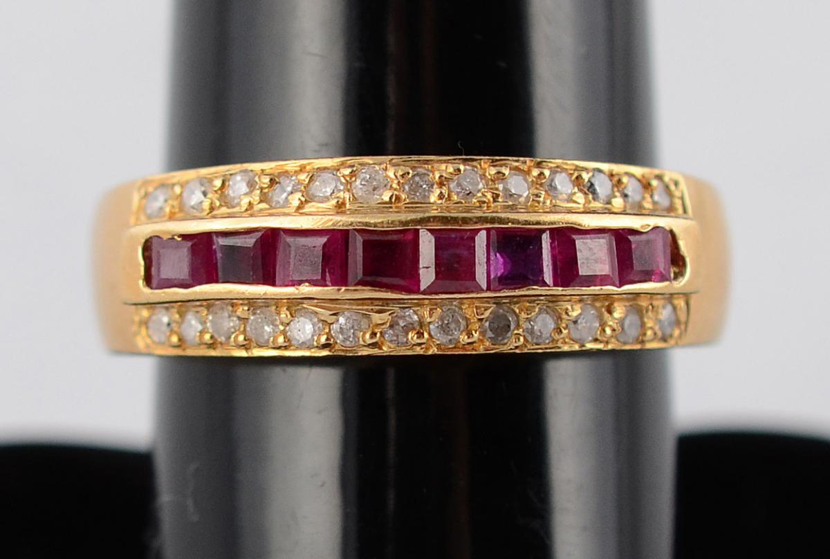 Anel de ouro 18 k com rubis e brilhantes em carreiras - 4,3 g - Aro... - foto 2 de 2