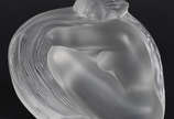Escultura  de cristal de Sèvres repres.figura f... - Escultura  de cristal de Sèvres repres.figura feminina, assinada.