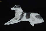 Cachorro de porcelana Rozenthal. Comprimento 27... - Cachorro de porcelana Rozenthal. Comprimento 27 cm (com restauro).