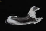 Cachorro de porcelana Rozenthal. Comprimento 27... - Cachorro de porcelana Rozenthal. Comprimento 27 cm (com restauro).
