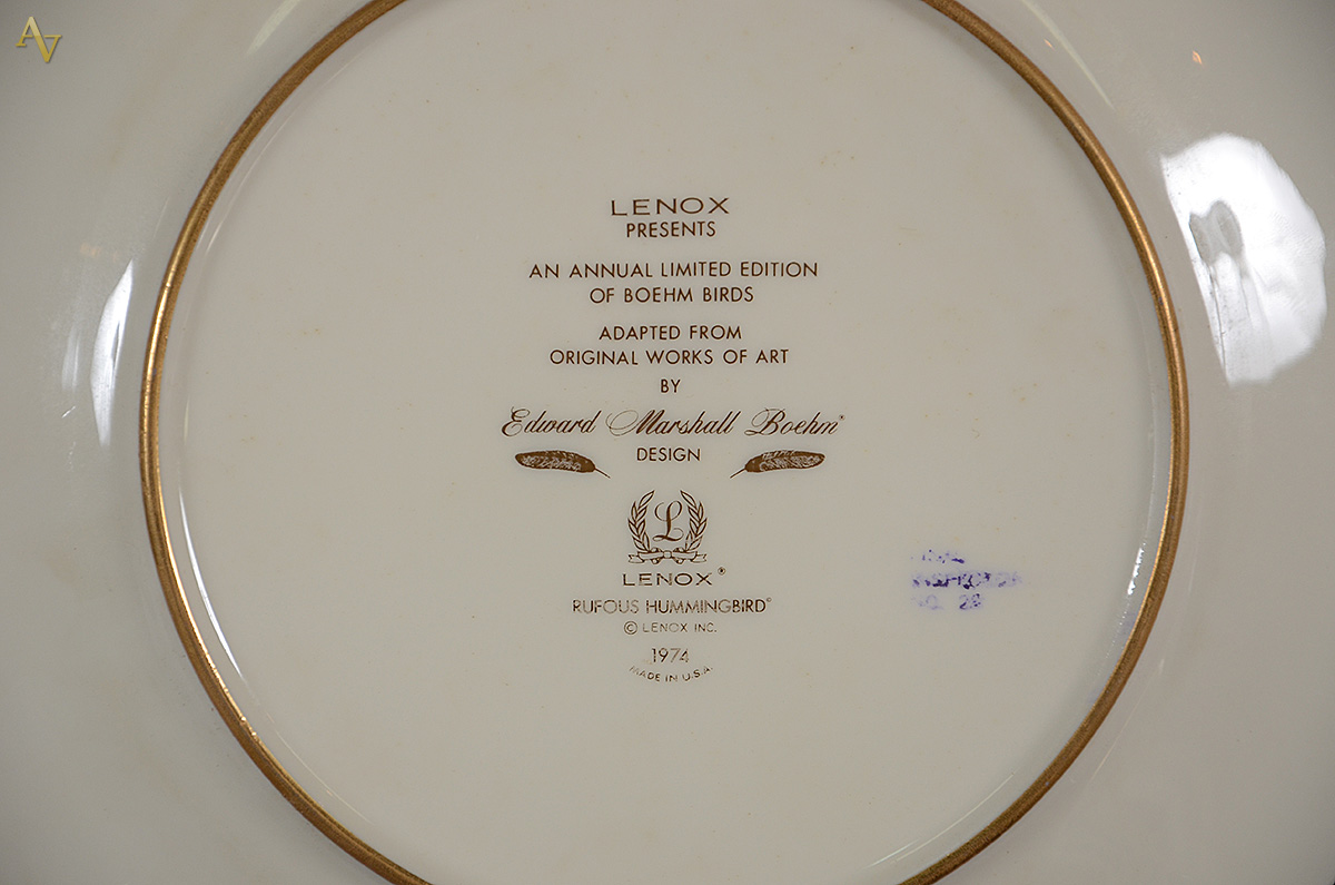 Conjunto com 4 pratos de porcelana americana pintados à mão com... - foto 2 de 2