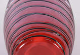 Vaso decorativo de murano vermelho com listras ... - Vaso decorativo de murano vermelho com listras pretas.