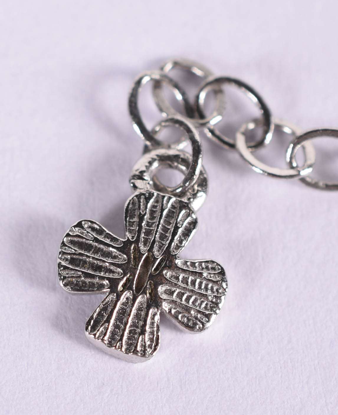 Gargantilha de ouro branco com 1 brilhante de 0,30 ct, com ponto de... - foto 5 de 7