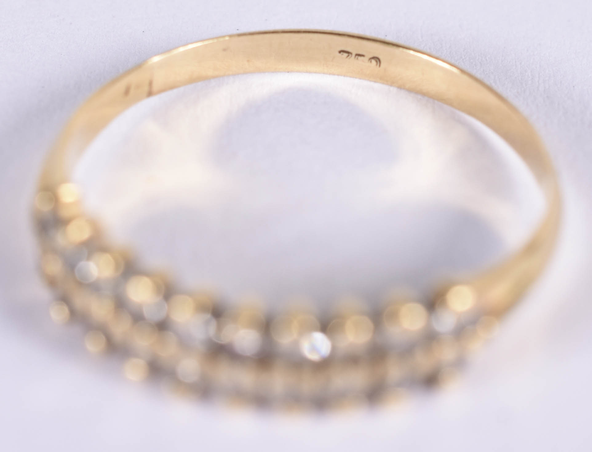 Anel de ouro 18 k com 20 brilhantes de 0,02 ct, total 0,40, aro 18... - foto 3 de 4