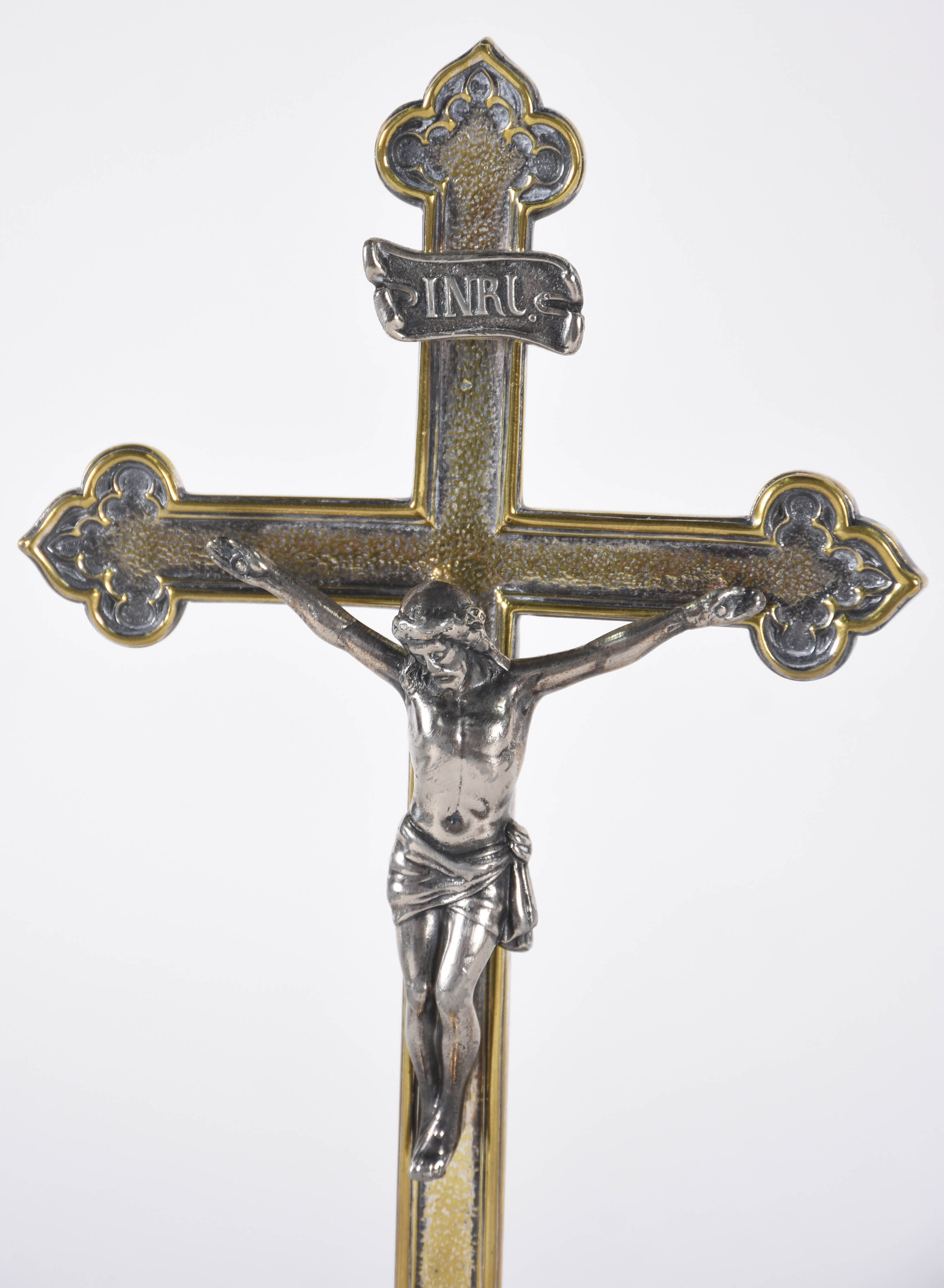 Crucifixo de metal com figura de Cristo (metal com desgastes). - foto 2 de 4